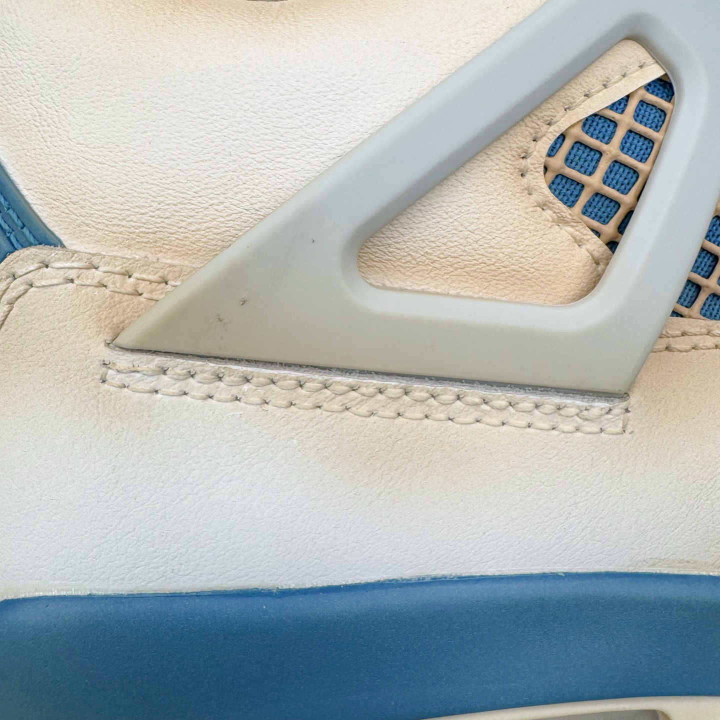 图片[16]-＃TG私人订单 Air Jordan AJ4 Retro 氧化做旧白蓝 杰尼龟 308497-105 原纸板楦头开发 定制优质皮料 完美鞋型匹配公司货 正确TPU鞋舌锁扣 最新原厂底模 大底卡色咬花完美 鞋柜必备鞋款 终端现货供应 尺码：36 36.5 37.5 38 38.5 39 40 40.5 41 42 42.5 43 44 44.5 45 46 47.5-选品中心