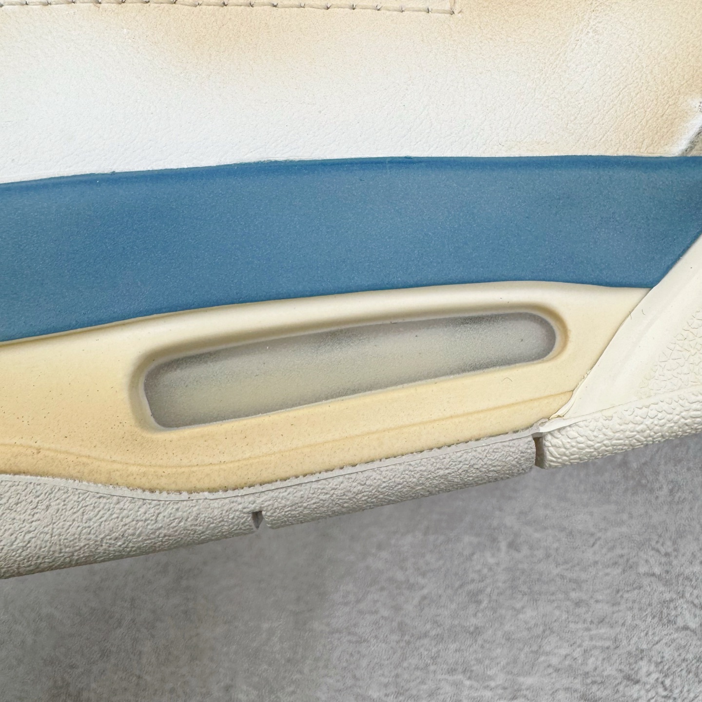 图片[17]-＃TG私人订单 Air Jordan AJ4 Retro 氧化做旧白蓝 杰尼龟 308497-105 原纸板楦头开发 定制优质皮料 完美鞋型匹配公司货 正确TPU鞋舌锁扣 最新原厂底模 大底卡色咬花完美 鞋柜必备鞋款 终端现货供应 尺码：36 36.5 37.5 38 38.5 39 40 40.5 41 42 42.5 43 44 44.5 45 46 47.5-选品中心