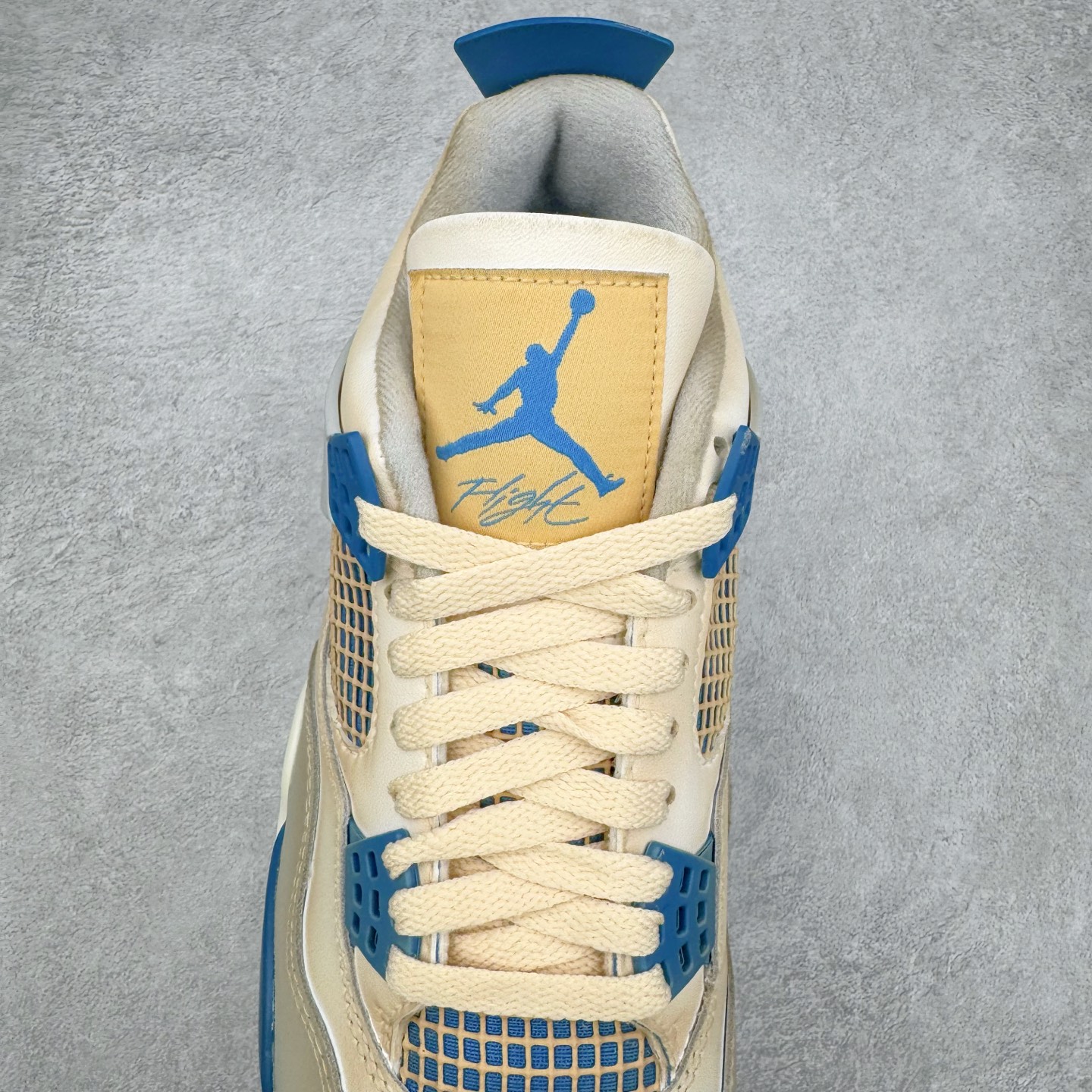 图片[6]-＃TG私人订单 Air Jordan AJ4 Retro 氧化做旧白蓝 杰尼龟 308497-105 原纸板楦头开发 定制优质皮料 完美鞋型匹配公司货 正确TPU鞋舌锁扣 最新原厂底模 大底卡色咬花完美 鞋柜必备鞋款 终端现货供应 尺码：36 36.5 37.5 38 38.5 39 40 40.5 41 42 42.5 43 44 44.5 45 46 47.5-选品中心