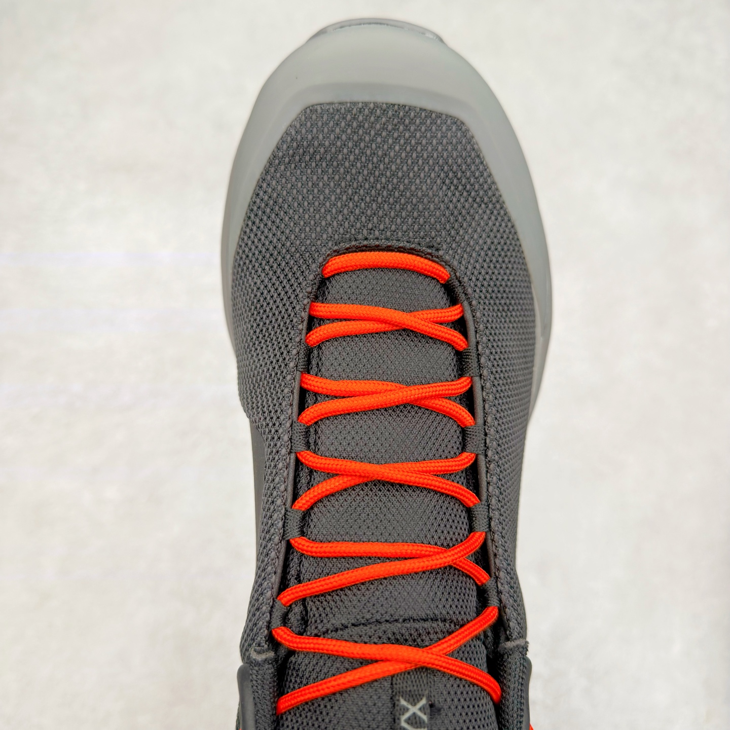 图片[4]-＃HP Arcteryx Kopec GTX 始祖鸟户外防水透气低帮徒步登山鞋 Arcteryx中文名始祖鸟，加拿大户外服饰品牌，1989年创立于加拿大温哥华。始祖鸟来自加拿大海岸山脉，植根高山的专业户外品牌，始终秉承对精湛设计和工艺孜孜以求的准则。从1989年创立至今，Arcteryx始终不断在产品设计与做工上不惜工本，以满足始祖鸟的标准。品质、设计以及精简的理念造就了其良好的性能，并能满足严苛环境下的使用需求。尺码：39 40 41 42 43 44 45-选品中心