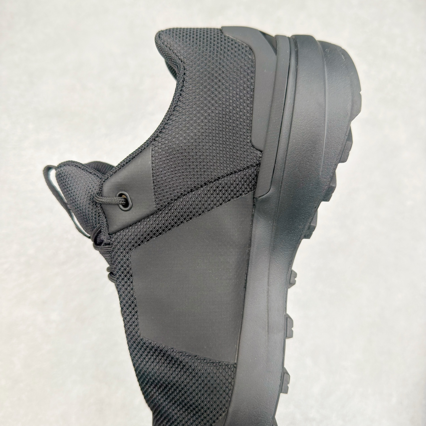 图片[7]-＃HP Arcteryx Kopec GTX 始祖鸟户外防水透气低帮徒步登山鞋 Arcteryx中文名始祖鸟，加拿大户外服饰品牌，1989年创立于加拿大温哥华。始祖鸟来自加拿大海岸山脉，植根高山的专业户外品牌，始终秉承对精湛设计和工艺孜孜以求的准则。从1989年创立至今，Arcteryx始终不断在产品设计与做工上不惜工本，以满足始祖鸟的标准。品质、设计以及精简的理念造就了其良好的性能，并能满足严苛环境下的使用需求。尺码：39 40 41 42 43 44 45-选品中心