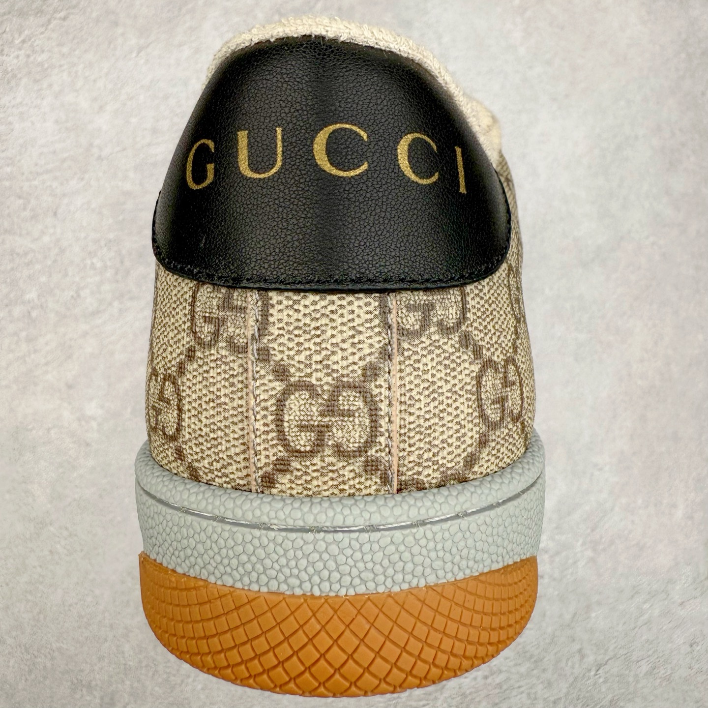 图片[8]-＃纯原 Gucci 古驰 Screener 运动休闲时装奢侈品系列 GG珐琅扣 擦脏做旧小脏鞋 高端零售海淘商家混卖版本 东莞纯原品质 原鞋对照工艺生产 原厂一致色泽度玛瑙珐琅GG扣 原版一致鞋舌鞋带处擦脏工艺 全套原版包装外盒配件 意大利进口磨砂头层牛皮 后跟原版一致哑光丝印烫金字体 后跟和原版一致有随机擦脏擦破皮效果正品每双都会有的工艺（中底内侧松紧带官网一致5465517正品产地编码 全网独家复刻细节 ）同源出厂真丝绸防尘鞋套袋 原装雪梨形超软沙绒纸团，工艺无缝细空胶技术，原版一致私模开发大底 全网独家。文案真实见鞋可对比文案 见鞋可对比正品 完全不吹嘘 全网最好的脏鞋版本 原版官方半码 最大到46 市售最顶级 配色最全版本 尺码：40 40.5 41 41.5 42 42.5 43 43.5 44 45 46-选品中心