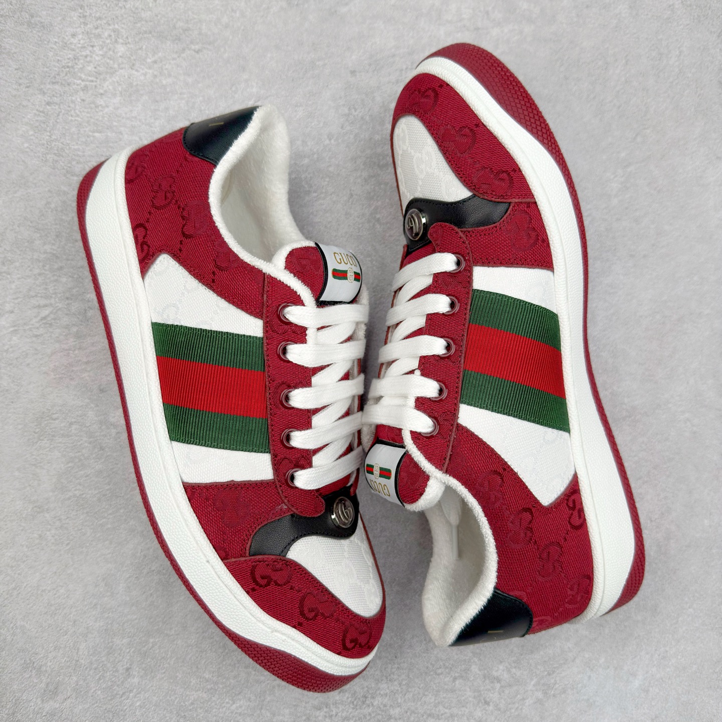 图片[3]-＃纯原 Gucci 古驰 Screener 运动休闲时装奢侈品系列 GG珐琅扣 擦脏做旧小脏鞋 高端零售海淘商家混卖版本 东莞纯原品质 原鞋对照工艺生产 原厂一致色泽度玛瑙珐琅GG扣 原版一致鞋舌鞋带处擦脏工艺 全套原版包装外盒配件 意大利进口磨砂头层牛皮 后跟原版一致哑光丝印烫金字体 后跟和原版一致有随机擦脏擦破皮效果正品每双都会有的工艺（中底内侧松紧带官网一致5465517正品产地编码 全网独家复刻细节 ）同源出厂真丝绸防尘鞋套袋 原装雪梨形超软沙绒纸团，工艺无缝细空胶技术，原版一致私模开发大底 全网独家。文案真实见鞋可对比文案 见鞋可对比正品 完全不吹嘘 全网最好的脏鞋版本 原版官方半码 最大到46 市售最顶级 配色最全版本 尺码：40 40.5 41 41.5 42 42.5 43 43.5 44 45 46-选品中心