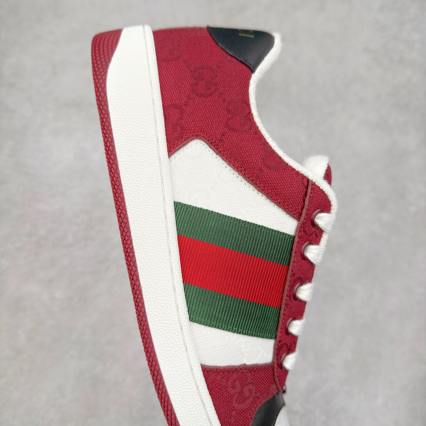 图片[6]-＃纯原 Gucci 古驰 Screener 运动休闲时装奢侈品系列 GG珐琅扣 擦脏做旧小脏鞋 高端零售海淘商家混卖版本 东莞纯原品质 原鞋对照工艺生产 原厂一致色泽度玛瑙珐琅GG扣 原版一致鞋舌鞋带处擦脏工艺 全套原版包装外盒配件 意大利进口磨砂头层牛皮 后跟原版一致哑光丝印烫金字体 后跟和原版一致有随机擦脏擦破皮效果正品每双都会有的工艺（中底内侧松紧带官网一致5465517正品产地编码 全网独家复刻细节 ）同源出厂真丝绸防尘鞋套袋 原装雪梨形超软沙绒纸团，工艺无缝细空胶技术，原版一致私模开发大底 全网独家。文案真实见鞋可对比文案 见鞋可对比正品 完全不吹嘘 全网最好的脏鞋版本 原版官方半码 最大到46 市售最顶级 配色最全版本 尺码：40 40.5 41 41.5 42 42.5 43 43.5 44 45 46-选品中心