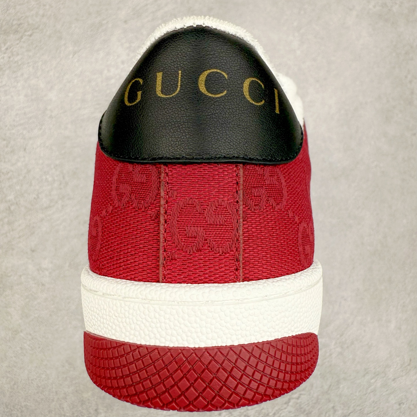 图片[8]-＃纯原 Gucci 古驰 Screener 运动休闲时装奢侈品系列 GG珐琅扣 擦脏做旧小脏鞋 高端零售海淘商家混卖版本 东莞纯原品质 原鞋对照工艺生产 原厂一致色泽度玛瑙珐琅GG扣 原版一致鞋舌鞋带处擦脏工艺 全套原版包装外盒配件 意大利进口磨砂头层牛皮 后跟原版一致哑光丝印烫金字体 后跟和原版一致有随机擦脏擦破皮效果正品每双都会有的工艺（中底内侧松紧带官网一致5465517正品产地编码 全网独家复刻细节 ）同源出厂真丝绸防尘鞋套袋 原装雪梨形超软沙绒纸团，工艺无缝细空胶技术，原版一致私模开发大底 全网独家。文案真实见鞋可对比文案 见鞋可对比正品 完全不吹嘘 全网最好的脏鞋版本 原版官方半码 最大到46 市售最顶级 配色最全版本 尺码：40 40.5 41 41.5 42 42.5 43 43.5 44 45 46-选品中心