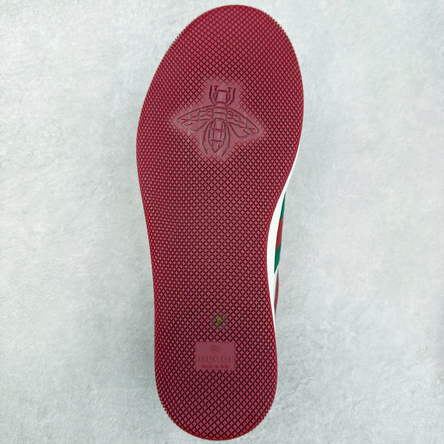 图片[9]-＃纯原 Gucci 古驰 Screener 运动休闲时装奢侈品系列 GG珐琅扣 擦脏做旧小脏鞋 高端零售海淘商家混卖版本 东莞纯原品质 原鞋对照工艺生产 原厂一致色泽度玛瑙珐琅GG扣 原版一致鞋舌鞋带处擦脏工艺 全套原版包装外盒配件 意大利进口磨砂头层牛皮 后跟原版一致哑光丝印烫金字体 后跟和原版一致有随机擦脏擦破皮效果正品每双都会有的工艺（中底内侧松紧带官网一致5465517正品产地编码 全网独家复刻细节 ）同源出厂真丝绸防尘鞋套袋 原装雪梨形超软沙绒纸团，工艺无缝细空胶技术，原版一致私模开发大底 全网独家。文案真实见鞋可对比文案 见鞋可对比正品 完全不吹嘘 全网最好的脏鞋版本 原版官方半码 最大到46 市售最顶级 配色最全版本 尺码：40 40.5 41 41.5 42 42.5 43 43.5 44 45 46-选品中心