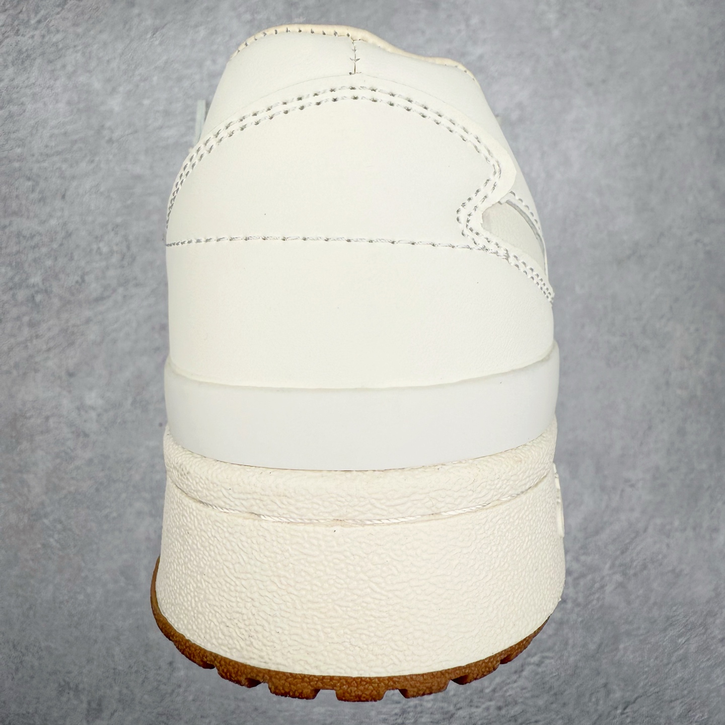 图片[8]-＃特价福利 AD Forum 84 Low OG 低帮百搭潮流休闲运动板鞋 以复古篮球鞋的外形为基础 采用皮革拼接 简约百搭 更加贴合舒适 中底内侧网格造型起到点睛之笔 外底橡胶 更显复古 尺码：36 36.5 37.5 38 38.5 39 40 40.5 41 42 42.5 43 44 44.5 45-选品中心