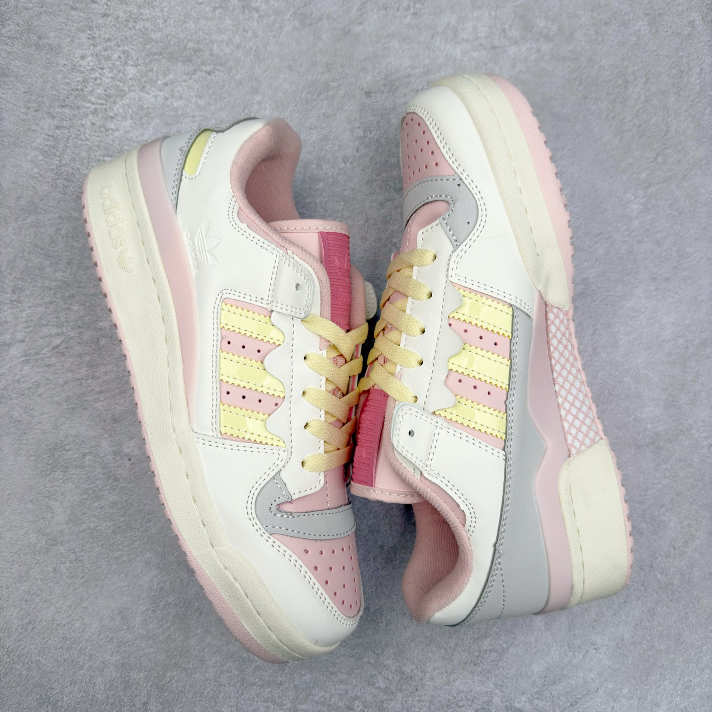 图片[3]-＃特价福利 AD Forum 84 Low OG 低帮百搭潮流休闲运动板鞋 以复古篮球鞋的外形为基础 采用皮革拼接 简约百搭 更加贴合舒适 中底内侧网格造型起到点睛之笔 外底橡胶 更显复古 尺码：36 36.5 37.5 38 38.5 39 40 40.5 41 42 42.5 43 44 44.5 45-选品中心