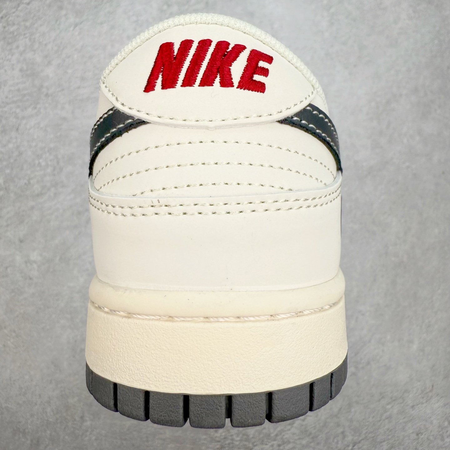 图片[8]-NK Dunk Low 定制配色 JJ2508-561 大厂出品 极力推荐 原装头层材料 独家版型蒸餾加工帶來的是更好的视觉和脚感体验大厂纯原品质出货 清洁度 电绣工艺 皮料切割干净无任何毛边 细节完美 实拍调校N版已经零色差零失真 百分百还原实物色彩所见即所得 不存在货不对板色差等低级问题 选购参考实物拍摄 不混卖不参货 只用心做好货严格选品 承诺混一赔十 尺码：36 36.5 37.5 38 38.5 39 40 40.5 41 42 42.5 43 44 44.5 45-选品中心