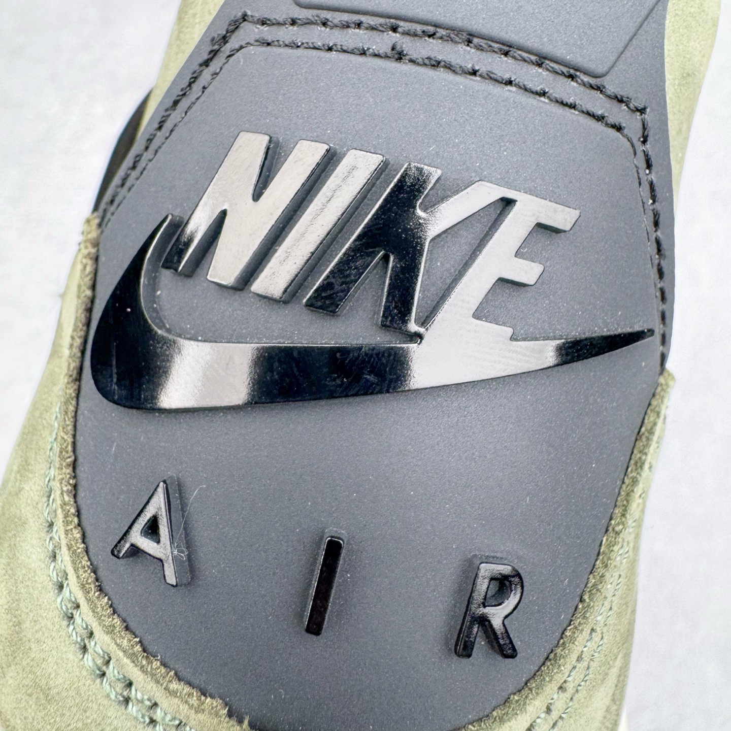 图片[16]-＃K版纯原 UNDEFEATED x Air Jordan AJ4 联名 绿黑 IB1519-200 全新升级改良 原鞋原楦原纸板同源开发 完美呈现乔4的版型 内侧正确双色网格 还原细节 原厂皮料 正确气垫颜色 正确网格工艺 正确拉帮工艺 全鞋原装材料制作 原档案原模具打造 支持全方位与正品对比 尺码：40 40.5 41 42 42.5 43 44 44.5 45 46 47.5-选品中心