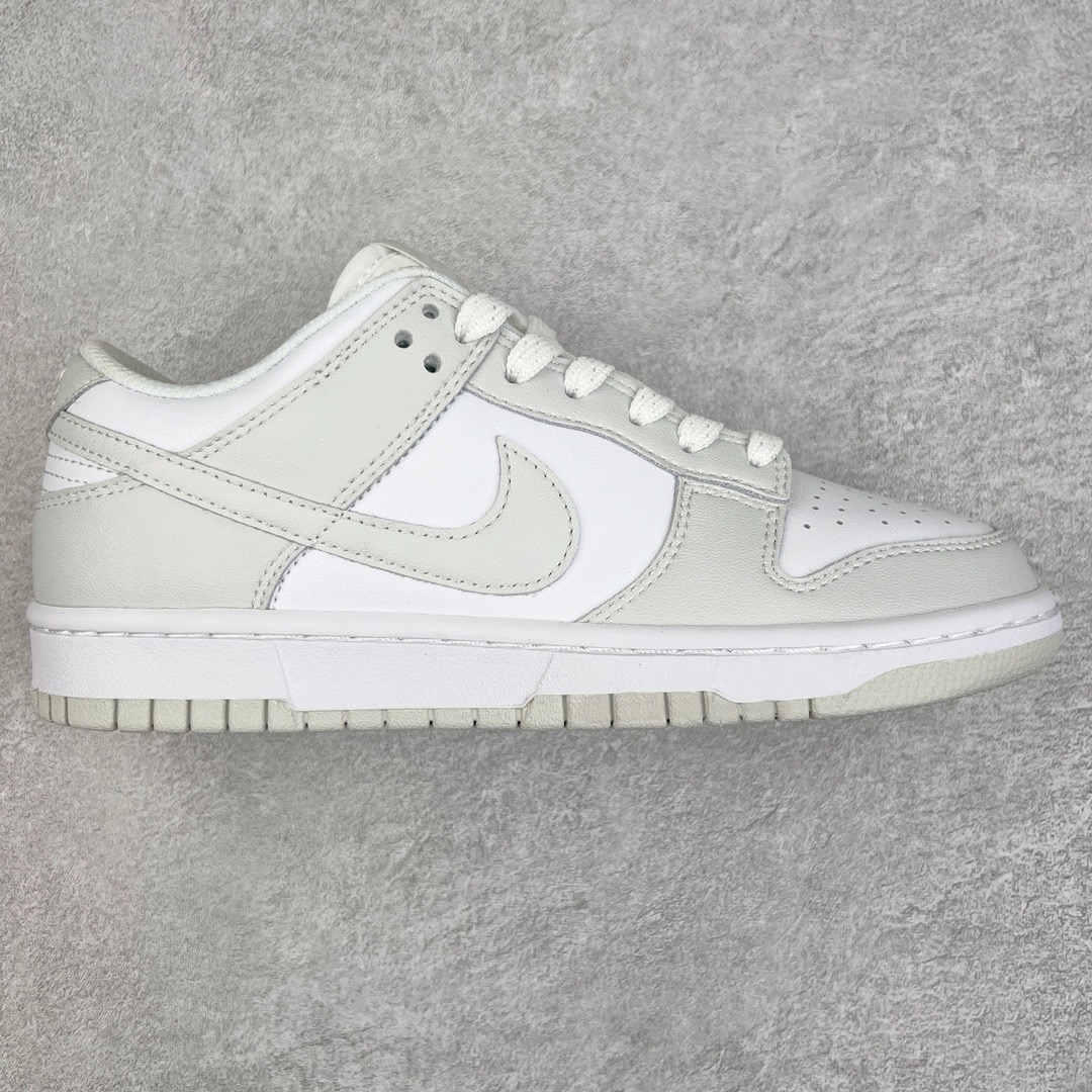 ＃KZ神版 NK Dunk Low 毫无疑问市场中端王者 全码福利开炸 长期补货价格一步到位 毫无疑问市场中端王者 实力大厂出品 新配色陆续开发 利润个位数只为口碑 全套原纸板楦头开发 确保原汁原味 完美呈现DUNK版型 一比一鞋头弧度高度鞋身弧度 此版本只针对中端市场 皮料材质有所更替 其他数据细节工艺流程均保持一致 绝不口嗨 细节品控鞋型随意对比 独家私模官方第六代原厂航空铝磨具打磨大底 鞋头坡度极致还原 无解鞋型 原盒原配 圈内天花板工艺 原厂玻璃冲刀 超高清洁度 全鞋零毛边皮料切割 原厂中底布点胶 中底布拉帮走线遵循公司 尺码：36 36.5 37.5 38 38.5 39 40 40.5 41 42 42.5 43 44 44.5 45 46 47.5 48.5-选品中心