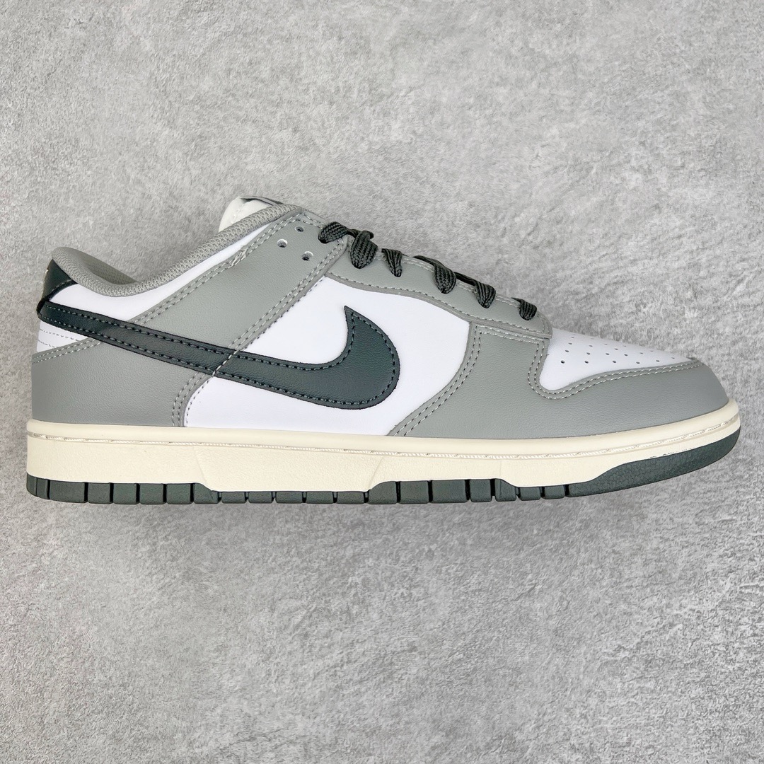 图片[5]-＃KZ神版 NK Dunk Low 毫无疑问市场中端王者 全码福利开炸 长期补货价格一步到位 毫无疑问市场中端王者 实力大厂出品 新配色陆续开发 利润个位数只为口碑 全套原纸板楦头开发 确保原汁原味 完美呈现DUNK版型 一比一鞋头弧度高度鞋身弧度 此版本只针对中端市场 皮料材质有所更替 其他数据细节工艺流程均保持一致 绝不口嗨 细节品控鞋型随意对比 独家私模官方第六代原厂航空铝磨具打磨大底 鞋头坡度极致还原 无解鞋型 原盒原配 圈内天花板工艺 原厂玻璃冲刀 超高清洁度 全鞋零毛边皮料切割 原厂中底布点胶 中底布拉帮走线遵循公司 尺码：36 36.5 37.5 38 38.5 39 40 40.5 41 42 42.5 43 44 44.5 45 46 47.5 48.5-选品中心