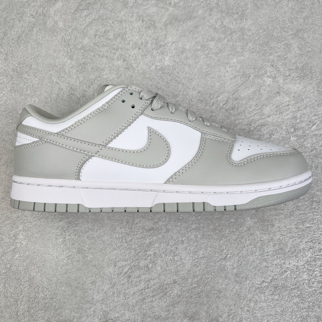 图片[6]-＃KZ神版 NK Dunk Low 毫无疑问市场中端王者 全码福利开炸 长期补货价格一步到位 毫无疑问市场中端王者 实力大厂出品 新配色陆续开发 利润个位数只为口碑 全套原纸板楦头开发 确保原汁原味 完美呈现DUNK版型 一比一鞋头弧度高度鞋身弧度 此版本只针对中端市场 皮料材质有所更替 其他数据细节工艺流程均保持一致 绝不口嗨 细节品控鞋型随意对比 独家私模官方第六代原厂航空铝磨具打磨大底 鞋头坡度极致还原 无解鞋型 原盒原配 圈内天花板工艺 原厂玻璃冲刀 超高清洁度 全鞋零毛边皮料切割 原厂中底布点胶 中底布拉帮走线遵循公司 尺码：36 36.5 37.5 38 38.5 39 40 40.5 41 42 42.5 43 44 44.5 45 46 47.5 48.5-选品中心