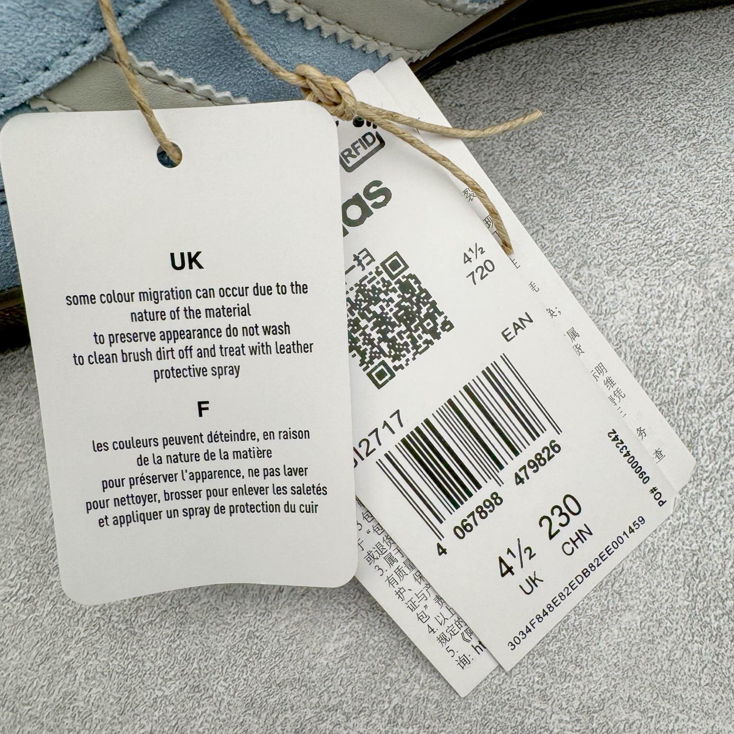 图片[13]-＃KZ神版 AD Original Gazelle Indoor Trainers 瞪羚室内鞋系列低帮复古百搭休闲运动德训风板鞋 JI2717 独家前帮工艺加持 全套原纸板楦头开发 每道工序同步公司流程 确保原汁原味 完美呈现原鞋版型 原厂高频磨具加持 精准内部资源对接 Logo字体百分百还原 原厂特供纳米纤维板 区别市面劣质纸板中底 原厂海玻璃鞋垫 中置乳胶足弓支撑垫 正确3/2横条宽版背胶 一比一鞋头弧度高度鞋身弧度 烫金亮度高频深浅同步原鞋 独家私模最大47.5 半透明橡胶大底 原厂定制长毛翻毛皮组合环保纤维革鞋面 原厂港宝加持定型后跟R度完美 原厂高频磨具加持 Logo字体 凹凸明显 轮廓分明 描漆定位精准 三道杠为尖角45°锯齿状 高频立体感很强 区别圆形锯齿 已最大程度还原公司 欢迎对比 将复古进行到底 简约流畅 三十年不变经典 这款Gazelle运动鞋 无论面料、配色、质感或设计 都只在重现其1991年原款的经典 皮革鞋面 撞色三条纹和鞋跟标的设计 力求呈现90年代的经典复古风潮 Samba火热的同时 也带动了其它的复古鞋型 Gazelle便是其中一只 Gazelle Indoor拥有包边更宽的T字型鞋头 更好的保护运动员的前掌 浓浓的复古氛围感 非常适合现在流行的Cleanfit风格 尺码：35.5 36 36.5 37 38 38.5 39 40 40.5 41 42 42.5 43 44-选品中心