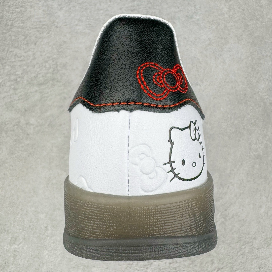 图片[8]-＃KZ神版 AD Original Gazelle Indoor Trainers 瞪羚室内鞋系列低帮复古百搭休闲运动德训风板鞋 II0013 独家前帮工艺加持 全套原纸板楦头开发 每道工序同步公司流程 确保原汁原味 完美呈现原鞋版型 原厂高频磨具加持 精准内部资源对接 Logo字体百分百还原 原厂特供纳米纤维板 区别市面劣质纸板中底 原厂海玻璃鞋垫 中置乳胶足弓支撑垫 正确3/2横条宽版背胶 一比一鞋头弧度高度鞋身弧度 烫金亮度高频深浅同步原鞋 独家私模最大47.5 半透明橡胶大底 原厂定制长毛翻毛皮组合环保纤维革鞋面 原厂港宝加持定型后跟R度完美 原厂高频磨具加持 Logo字体 凹凸明显 轮廓分明 描漆定位精准 三道杠为尖角45°锯齿状 高频立体感很强 区别圆形锯齿 已最大程度还原公司 欢迎对比 将复古进行到底 简约流畅 三十年不变经典 这款Gazelle运动鞋 无论面料、配色、质感或设计 都只在重现其1991年原款的经典 皮革鞋面 撞色三条纹和鞋跟标的设计 力求呈现90年代的经典复古风潮 Samba火热的同时 也带动了其它的复古鞋型 Gazelle便是其中一只 Gazelle Indoor拥有包边更宽的T字型鞋头 更好的保护运动员的前掌 浓浓的复古氛围感 非常适合现在流行的Cleanfit风格 尺码：35.5 36 36.5 37 38 38.5 39 40 40.5 41 42 42.5 43 44-选品中心