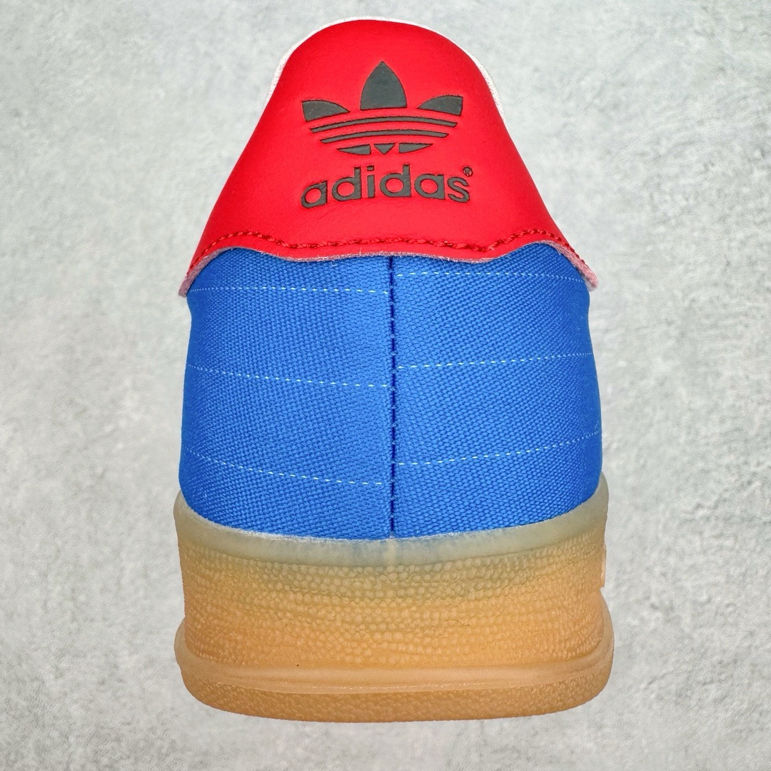 图片[8]-＃KZ神版 AD Original Gazelle Indoor Trainers 瞪羚室内鞋系列低帮复古百搭休闲运动德训风板鞋 IF9643 独家前帮工艺加持 全套原纸板楦头开发 每道工序同步公司流程 确保原汁原味 完美呈现原鞋版型 原厂高频磨具加持 精准内部资源对接 Logo字体百分百还原 原厂特供纳米纤维板 区别市面劣质纸板中底 原厂海玻璃鞋垫 中置乳胶足弓支撑垫 正确3/2横条宽版背胶 一比一鞋头弧度高度鞋身弧度 烫金亮度高频深浅同步原鞋 独家私模最大47.5 半透明橡胶大底 原厂定制长毛翻毛皮组合环保纤维革鞋面 原厂港宝加持定型后跟R度完美 原厂高频磨具加持 Logo字体 凹凸明显 轮廓分明 描漆定位精准 三道杠为尖角45°锯齿状 高频立体感很强 区别圆形锯齿 已最大程度还原公司 欢迎对比 将复古进行到底 简约流畅 三十年不变经典 这款Gazelle运动鞋 无论面料、配色、质感或设计 都只在重现其1991年原款的经典 皮革鞋面 撞色三条纹和鞋跟标的设计 力求呈现90年代的经典复古风潮 Samba火热的同时 也带动了其它的复古鞋型 Gazelle便是其中一只 Gazelle Indoor拥有包边更宽的T字型鞋头 更好的保护运动员的前掌 浓浓的复古氛围感 非常适合现在流行的Cleanfit风格 尺码：35.5 36 36.5 37 38 38.5 39 40 40.5 41 42 42.5 43 44-选品中心