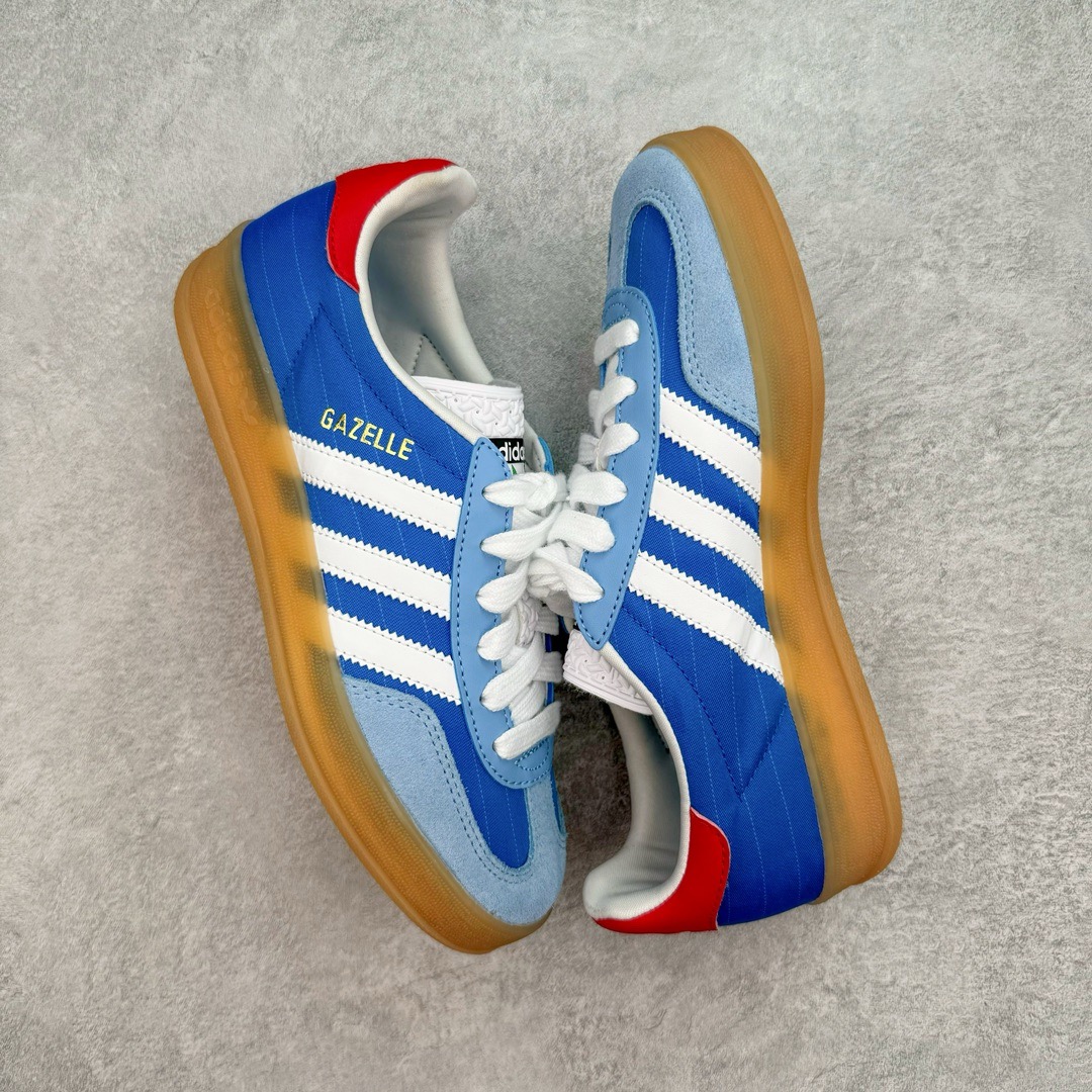 图片[3]-＃KZ神版 AD Original Gazelle Indoor Trainers 瞪羚室内鞋系列低帮复古百搭休闲运动德训风板鞋 IF9643 独家前帮工艺加持 全套原纸板楦头开发 每道工序同步公司流程 确保原汁原味 完美呈现原鞋版型 原厂高频磨具加持 精准内部资源对接 Logo字体百分百还原 原厂特供纳米纤维板 区别市面劣质纸板中底 原厂海玻璃鞋垫 中置乳胶足弓支撑垫 正确3/2横条宽版背胶 一比一鞋头弧度高度鞋身弧度 烫金亮度高频深浅同步原鞋 独家私模最大47.5 半透明橡胶大底 原厂定制长毛翻毛皮组合环保纤维革鞋面 原厂港宝加持定型后跟R度完美 原厂高频磨具加持 Logo字体 凹凸明显 轮廓分明 描漆定位精准 三道杠为尖角45°锯齿状 高频立体感很强 区别圆形锯齿 已最大程度还原公司 欢迎对比 将复古进行到底 简约流畅 三十年不变经典 这款Gazelle运动鞋 无论面料、配色、质感或设计 都只在重现其1991年原款的经典 皮革鞋面 撞色三条纹和鞋跟标的设计 力求呈现90年代的经典复古风潮 Samba火热的同时 也带动了其它的复古鞋型 Gazelle便是其中一只 Gazelle Indoor拥有包边更宽的T字型鞋头 更好的保护运动员的前掌 浓浓的复古氛围感 非常适合现在流行的Cleanfit风格 尺码：35.5 36 36.5 37 38 38.5 39 40 40.5 41 42 42.5 43 44-选品中心