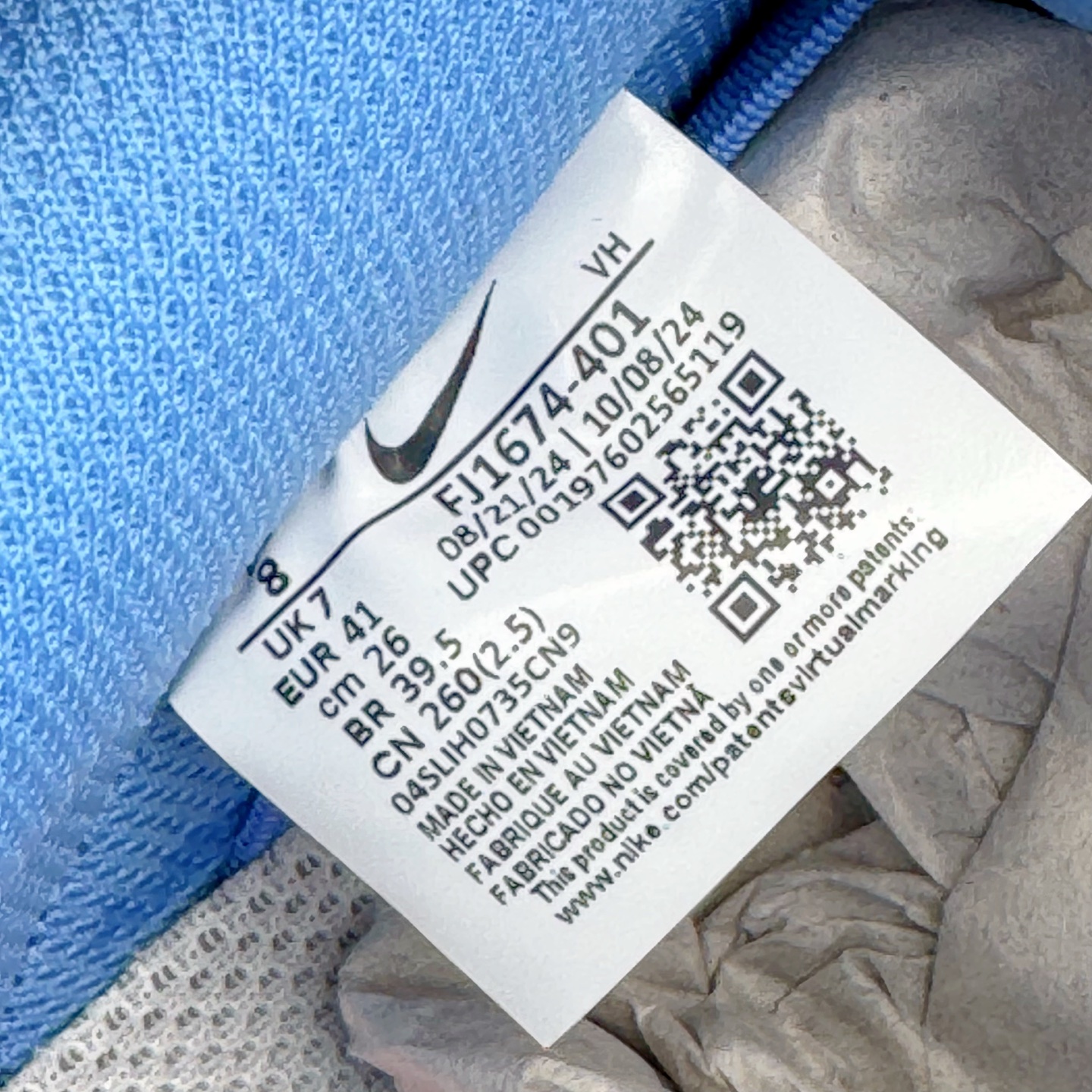 图片[14]-＃KZ神版 NK SB DUNK Low 蓝生胶 FJ1674-401 毫无疑问市场中端王者 全码福利开炸 长期补货价格一步到位 毫无疑问市场中端王者 实力大厂出品 新配色陆续开发 利润个位数只为口碑 全套原纸板楦头开发 确保原汁原味 完美呈现DUNK版型 一比一鞋头弧度高度鞋身弧度 此版本只针对中端市场 皮料材质有所更替 其他数据细节工艺流程均保持一致 绝不口嗨 细节品控鞋型随意对比 独家私模官方第六代原厂航空铝磨具打磨大底 鞋头坡度极致还原 无解鞋型 原盒原配 圈内天花板工艺 原厂玻璃冲刀 超高清洁度 全鞋零毛边皮料切割 原厂中底布点胶 中底布拉帮走线遵循公司 尺码：36 36.5 37.5 38 38.5 39 40 40.5 41 42 42.5 43 44 44.5 45 46 47.5-选品中心