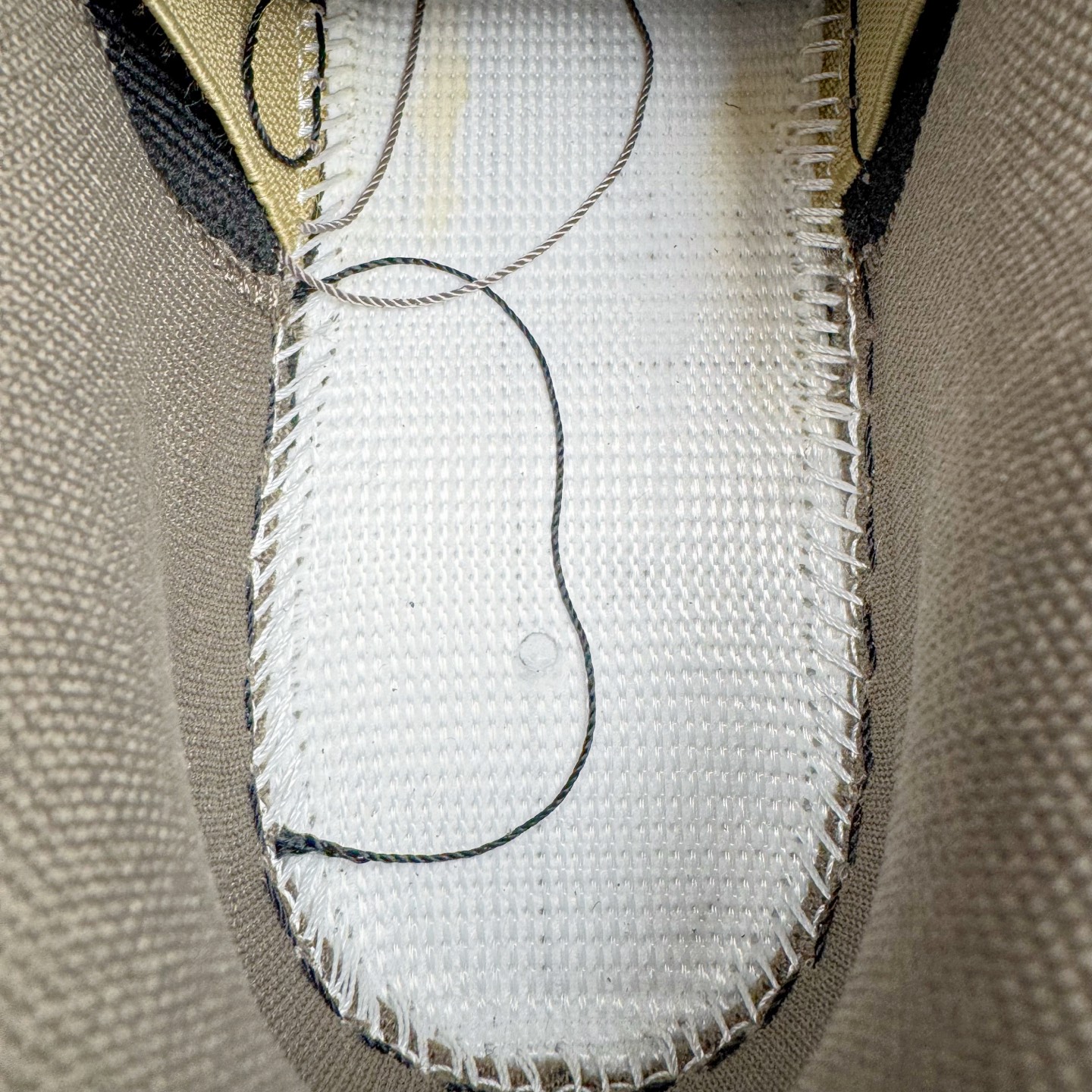 图片[10]-＃KZ神版 Travis Scott x NK SB Dunk Low TS联名腰果花 CT5053-001 毫无疑问市场中端王者 全码福利开炸 长期补货价格一步到位 毫无疑问市场中端王者 实力大厂出品 新配色陆续开发 利润个位数只为口碑 全套原纸板楦头开发 确保原汁原味 完美呈现DUNK版型 一比一鞋头弧度高度鞋身弧度 此版本只针对中端市场 皮料材质有所更替 其他数据细节工艺流程均保持一致 绝不口嗨 细节品控鞋型随意对比 独家私模官方第六代原厂航空铝磨具打磨大底 鞋头坡度极致还原 无解鞋型 原盒原配 圈内天花板工艺 原厂玻璃冲刀 超高清洁度 全鞋零毛边皮料切割 原厂中底布点胶 中底布拉帮走线遵循公司 尺码：36 36.5 37.5 38 38.5 39 40 40.5 41 42 42.5 43 44 44.5 45 46 47.5-选品中心