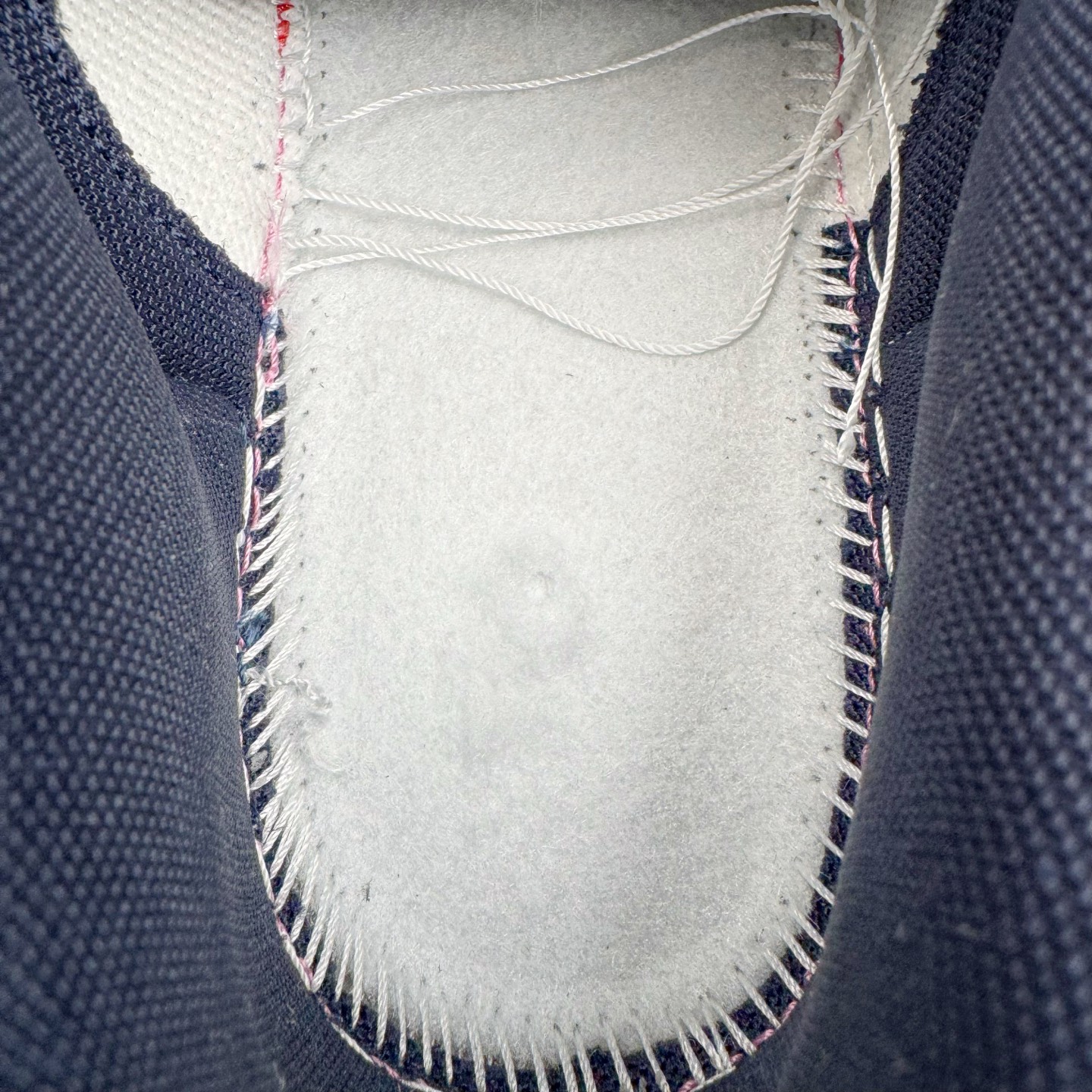 图片[10]-＃KZ神版 NK Dunk Low 蓝灰 IB3079-400 毫无疑问市场中端王者 全码福利开炸 长期补货价格一步到位 毫无疑问市场中端王者 实力大厂出品 新配色陆续开发 利润个位数只为口碑 全套原纸板楦头开发 确保原汁原味 完美呈现DUNK版型 一比一鞋头弧度高度鞋身弧度 此版本只针对中端市场 皮料材质有所更替 其他数据细节工艺流程均保持一致 绝不口嗨 细节品控鞋型随意对比 独家私模官方第六代原厂航空铝磨具打磨大底 鞋头坡度极致还原 无解鞋型 原盒原配 圈内天花板工艺 原厂玻璃冲刀 超高清洁度 全鞋零毛边皮料切割 原厂中底布点胶 中底布拉帮走线遵循公司 尺码：36 36.5 37.5 38 38.5 39 40 40.5 41 42 42.5 43 44 44.5 45 46 47.5 48.5-选品中心