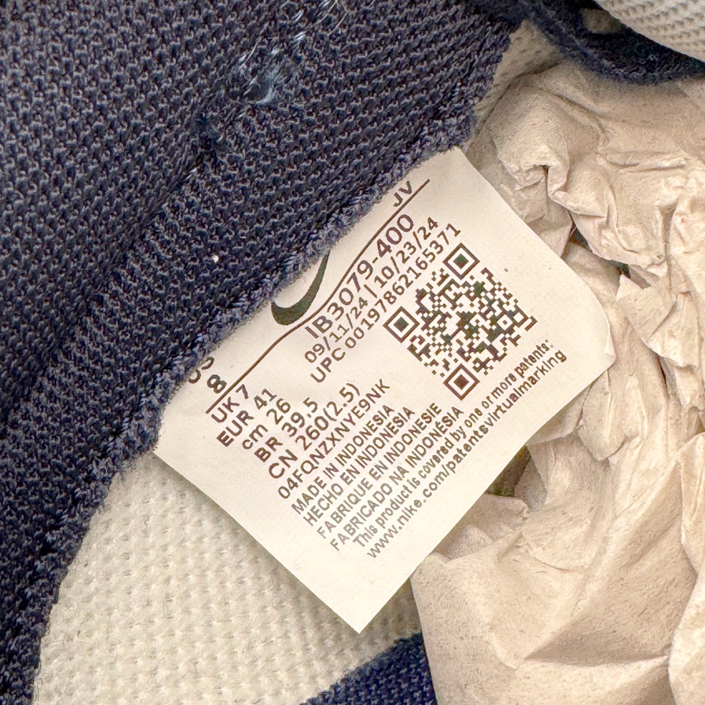 图片[12]-＃KZ神版 NK Dunk Low 蓝灰 IB3079-400 毫无疑问市场中端王者 全码福利开炸 长期补货价格一步到位 毫无疑问市场中端王者 实力大厂出品 新配色陆续开发 利润个位数只为口碑 全套原纸板楦头开发 确保原汁原味 完美呈现DUNK版型 一比一鞋头弧度高度鞋身弧度 此版本只针对中端市场 皮料材质有所更替 其他数据细节工艺流程均保持一致 绝不口嗨 细节品控鞋型随意对比 独家私模官方第六代原厂航空铝磨具打磨大底 鞋头坡度极致还原 无解鞋型 原盒原配 圈内天花板工艺 原厂玻璃冲刀 超高清洁度 全鞋零毛边皮料切割 原厂中底布点胶 中底布拉帮走线遵循公司 尺码：36 36.5 37.5 38 38.5 39 40 40.5 41 42 42.5 43 44 44.5 45 46 47.5 48.5-选品中心