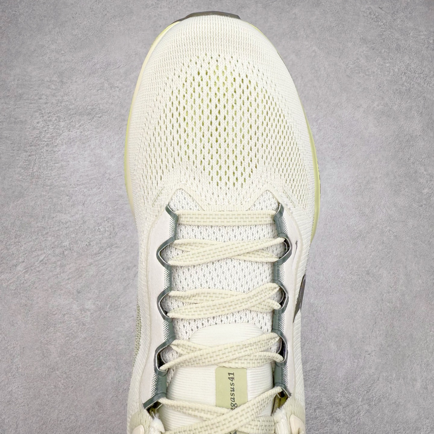 图片[4]-＃TG纯原 NK Zoom Pegasus 飞马41代马拉松系列网面透气缓震疾速跑鞋 独家渠道 市面未流通批次 奥莱直播间499 599一样的东西 碾压市面现存所有版本 公司一样的东西 超值回馈 帮你省钱 拥有 Zoom Air 一如既往的稳定感和流畅感 鞋面采用工程网眼设计 为特定高热区域营造出色透气性 进一步增加鞋面的穿孔数量 让足部能够快速散热 中足搭配 Flywire 飞线 在高速运动时营造舒适稳定的贴合感 内置Zoon气垫加持 动力十足 尺码：36 36.5 37.5 38 38.5 39 40 40.5 41 42 42.5 43 44 44.5 45-选品中心