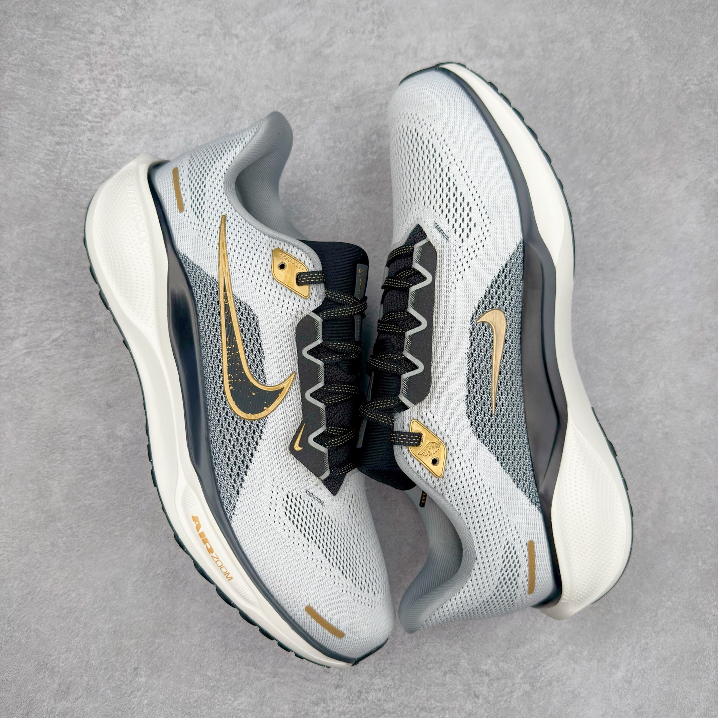 图片[3]-＃TG纯原 NK Zoom Pegasus 飞马41代马拉松系列网面透气缓震疾速跑鞋 独家渠道 市面未流通批次 奥莱直播间499 599一样的东西 碾压市面现存所有版本 公司一样的东西 超值回馈 帮你省钱 拥有 Zoom Air 一如既往的稳定感和流畅感 鞋面采用工程网眼设计 为特定高热区域营造出色透气性 进一步增加鞋面的穿孔数量 让足部能够快速散热 中足搭配 Flywire 飞线 在高速运动时营造舒适稳定的贴合感 内置Zoon气垫加持 动力十足 尺码：36 36.5 37.5 38 38.5 39 40 40.5 41 42 42.5 43 44 44.5 45-选品中心