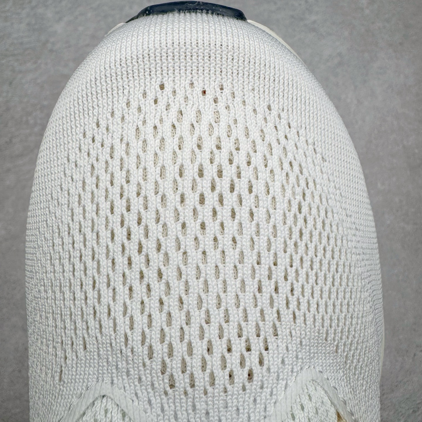 图片[18]-＃TG纯原 NK Zoom Pegasus 飞马41代马拉松系列网面透气缓震疾速跑鞋 独家渠道 市面未流通批次 奥莱直播间499 599一样的东西 碾压市面现存所有版本 公司一样的东西 超值回馈 帮你省钱 拥有 Zoom Air 一如既往的稳定感和流畅感 鞋面采用工程网眼设计 为特定高热区域营造出色透气性 进一步增加鞋面的穿孔数量 让足部能够快速散热 中足搭配 Flywire 飞线 在高速运动时营造舒适稳定的贴合感 内置Zoon气垫加持 动力十足 尺码：36 36.5 37.5 38 38.5 39 40 40.5 41 42 42.5 43 44 44.5 45-选品中心