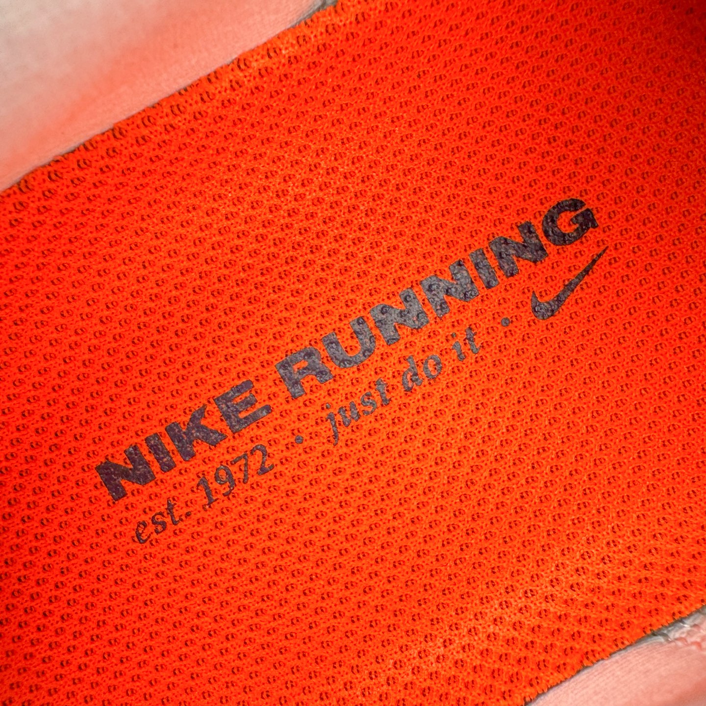 图片[11]-＃TG纯原 NK Zoom Pegasus 飞马41代马拉松系列网面透气缓震疾速跑鞋 独家渠道 市面未流通批次 奥莱直播间499 599一样的东西 碾压市面现存所有版本 公司一样的东西 超值回馈 帮你省钱 拥有 Zoom Air 一如既往的稳定感和流畅感 鞋面采用工程网眼设计 为特定高热区域营造出色透气性 进一步增加鞋面的穿孔数量 让足部能够快速散热 中足搭配 Flywire 飞线 在高速运动时营造舒适稳定的贴合感 内置Zoon气垫加持 动力十足 尺码：36 36.5 37.5 38 38.5 39 40 40.5 41 42 42.5 43 44 44.5 45-选品中心