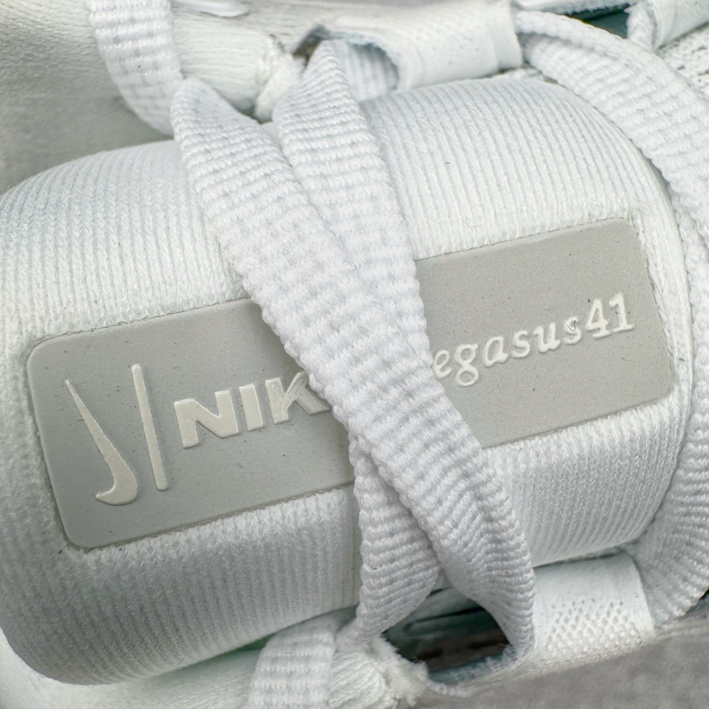 图片[18]-＃TG纯原 NK Zoom Pegasus 飞马41代马拉松系列网面透气缓震疾速跑鞋 独家渠道 市面未流通批次 奥莱直播间499 599一样的东西 碾压市面现存所有版本 公司一样的东西 超值回馈 帮你省钱 拥有 Zoom Air 一如既往的稳定感和流畅感 鞋面采用工程网眼设计 为特定高热区域营造出色透气性 进一步增加鞋面的穿孔数量 让足部能够快速散热 中足搭配 Flywire 飞线 在高速运动时营造舒适稳定的贴合感 内置Zoon气垫加持 动力十足 尺码：36 36.5 37.5 38 38.5 39 40 40.5 41 42 42.5 43 44 44.5 45-选品中心