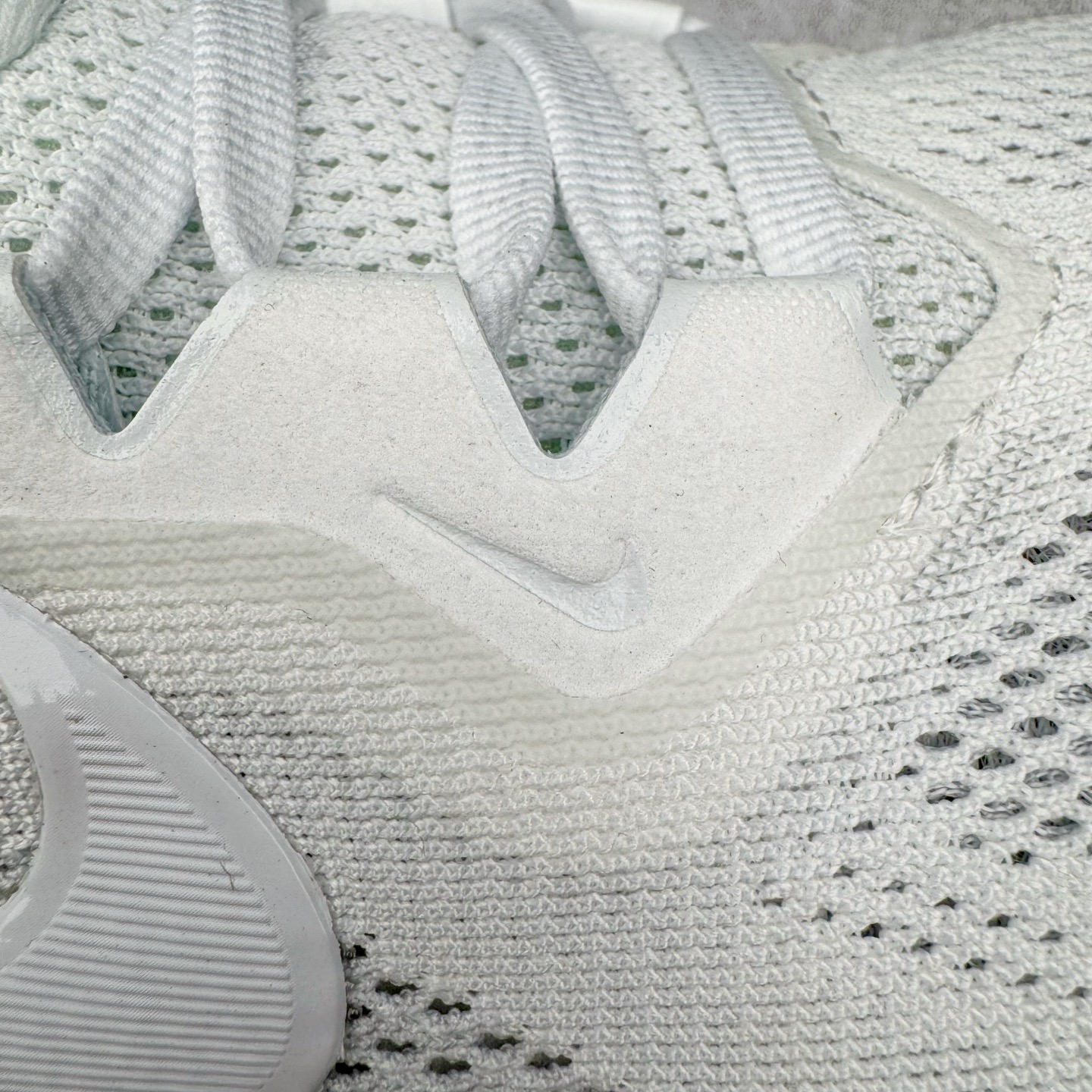 图片[19]-＃TG纯原 NK Zoom Pegasus 飞马41代马拉松系列网面透气缓震疾速跑鞋 独家渠道 市面未流通批次 奥莱直播间499 599一样的东西 碾压市面现存所有版本 公司一样的东西 超值回馈 帮你省钱 拥有 Zoom Air 一如既往的稳定感和流畅感 鞋面采用工程网眼设计 为特定高热区域营造出色透气性 进一步增加鞋面的穿孔数量 让足部能够快速散热 中足搭配 Flywire 飞线 在高速运动时营造舒适稳定的贴合感 内置Zoon气垫加持 动力十足 尺码：36 36.5 37.5 38 38.5 39 40 40.5 41 42 42.5 43 44 44.5 45-选品中心