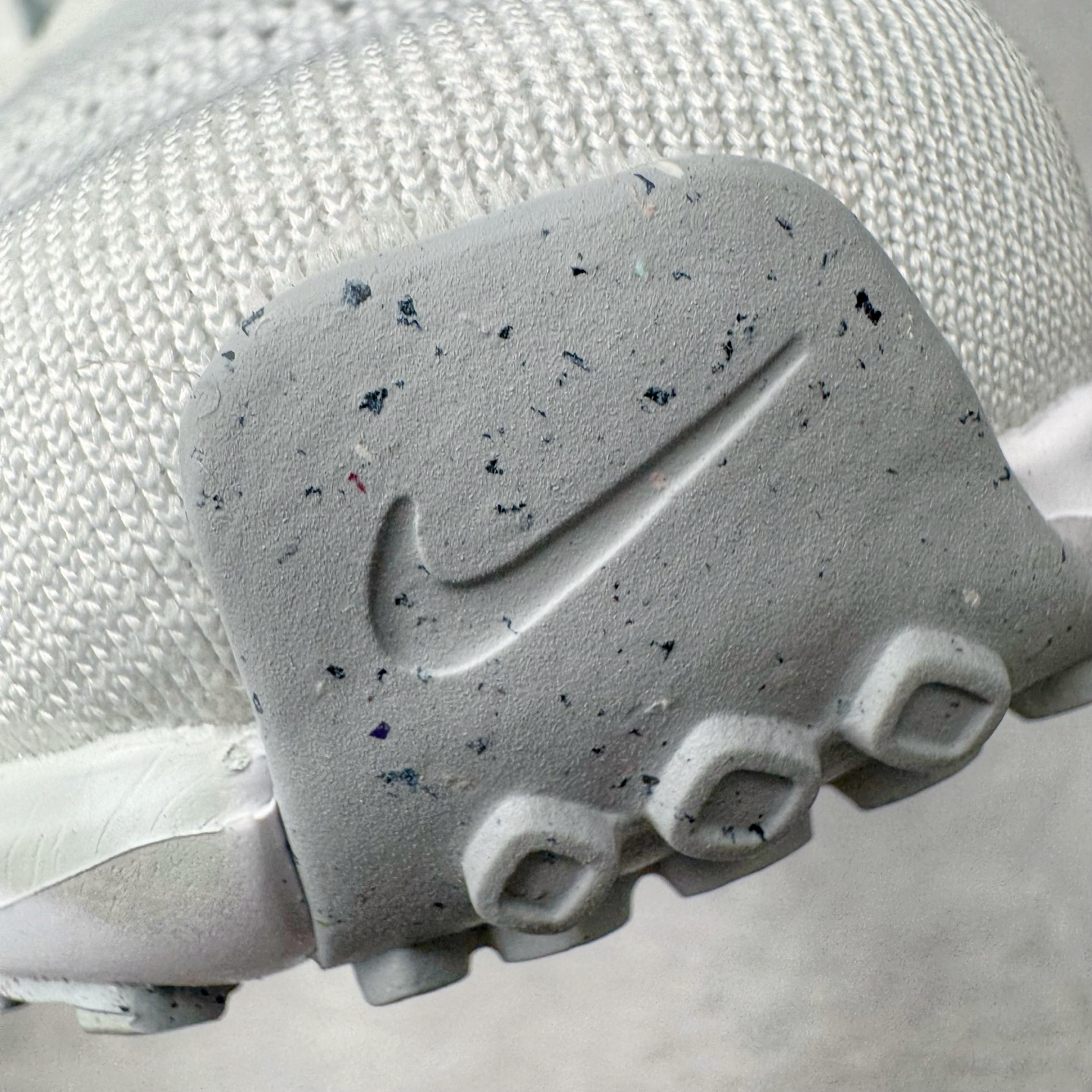 图片[16]-＃TG纯原 NK Zoom Pegasus 飞马41代马拉松系列网面透气缓震疾速跑鞋 独家渠道 市面未流通批次 奥莱直播间499 599一样的东西 碾压市面现存所有版本 公司一样的东西 超值回馈 帮你省钱 拥有 Zoom Air 一如既往的稳定感和流畅感 鞋面采用工程网眼设计 为特定高热区域营造出色透气性 进一步增加鞋面的穿孔数量 让足部能够快速散热 中足搭配 Flywire 飞线 在高速运动时营造舒适稳定的贴合感 内置Zoon气垫加持 动力十足 尺码：36 36.5 37.5 38 38.5 39 40 40.5 41 42 42.5 43 44 44.5 45-选品中心