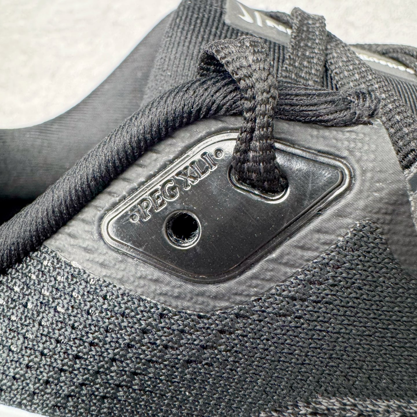 图片[17]-＃TG纯原 NK Zoom Pegasus 飞马41代马拉松系列网面透气缓震疾速跑鞋 独家渠道 市面未流通批次 奥莱直播间499 599一样的东西 碾压市面现存所有版本 公司一样的东西 超值回馈 帮你省钱 拥有 Zoom Air 一如既往的稳定感和流畅感 鞋面采用工程网眼设计 为特定高热区域营造出色透气性 进一步增加鞋面的穿孔数量 让足部能够快速散热 中足搭配 Flywire 飞线 在高速运动时营造舒适稳定的贴合感 内置Zoon气垫加持 动力十足 尺码：36 36.5 37.5 38 38.5 39 40 40.5 41 42 42.5 43 44 44.5 45-选品中心