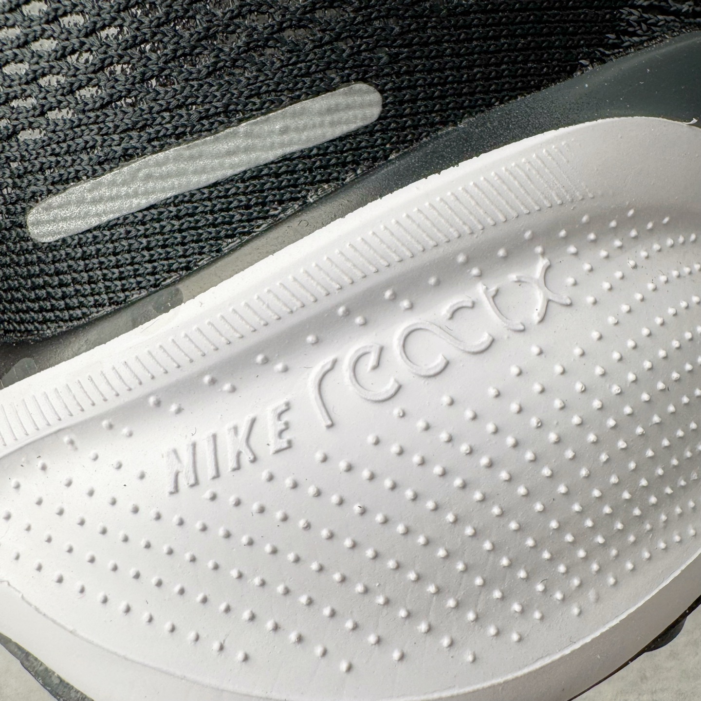 图片[15]-＃TG纯原 NK Zoom Pegasus 飞马41代马拉松系列网面透气缓震疾速跑鞋 独家渠道 市面未流通批次 奥莱直播间499 599一样的东西 碾压市面现存所有版本 公司一样的东西 超值回馈 帮你省钱 拥有 Zoom Air 一如既往的稳定感和流畅感 鞋面采用工程网眼设计 为特定高热区域营造出色透气性 进一步增加鞋面的穿孔数量 让足部能够快速散热 中足搭配 Flywire 飞线 在高速运动时营造舒适稳定的贴合感 内置Zoon气垫加持 动力十足 尺码：36 36.5 37.5 38 38.5 39 40 40.5 41 42 42.5 43 44 44.5 45-选品中心