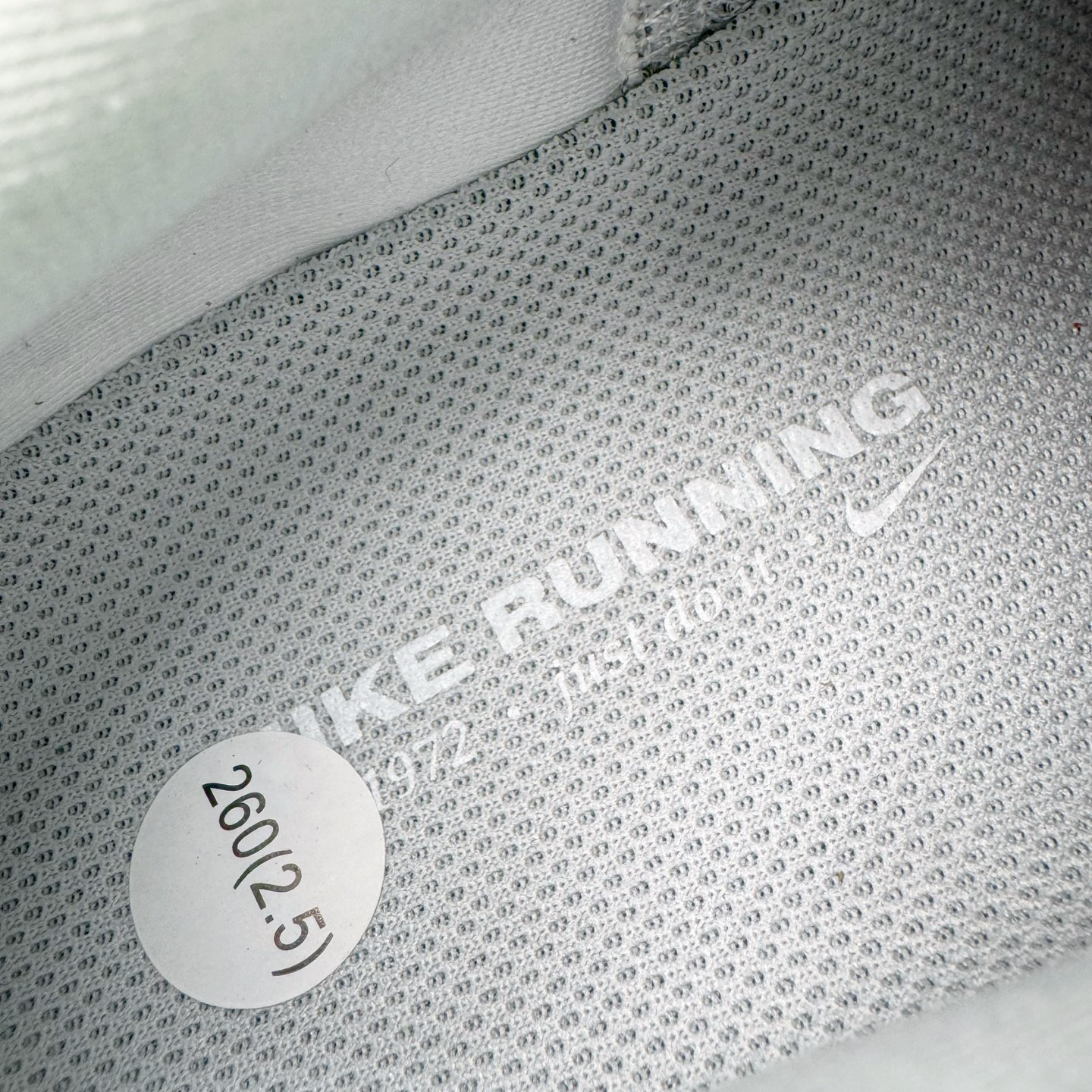 图片[12]-＃TG纯原 NK Zoom Pegasus 飞马41代马拉松系列网面透气缓震疾速跑鞋 独家渠道 市面未流通批次 奥莱直播间499 599一样的东西 碾压市面现存所有版本 公司一样的东西 超值回馈 帮你省钱 拥有 Zoom Air 一如既往的稳定感和流畅感 鞋面采用工程网眼设计 为特定高热区域营造出色透气性 进一步增加鞋面的穿孔数量 让足部能够快速散热 中足搭配 Flywire 飞线 在高速运动时营造舒适稳定的贴合感 内置Zoon气垫加持 动力十足 尺码：36 36.5 37.5 38 38.5 39 40 40.5 41 42 42.5 43 44 44.5 45-选品中心