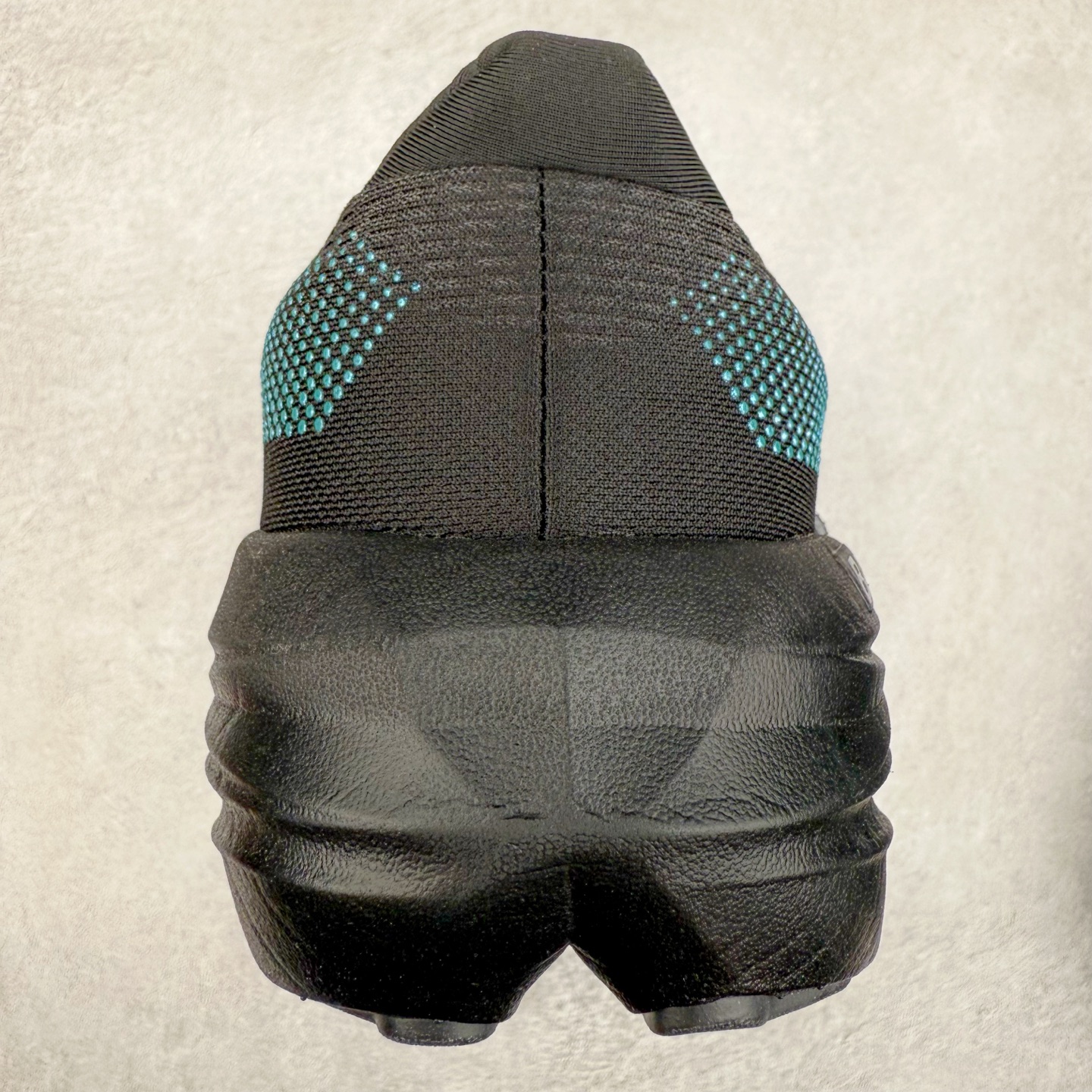 图片[8]-Brooks布鲁克斯 Glycerin max 舒适简约防滑耐磨 低帮跑步鞋 实拍调校N版已经零色差零失真 百分百还原实物色彩所见即所得 不存在货不对板色差等低级问题 选购参考实物拍摄 不混卖不参货 只用心做好货严格选品 承诺混一赔十 尺码：36 36.5 37.5 38 38.5 39 40 40.5 41 42 42.5 43 44 44.5 45-选品中心