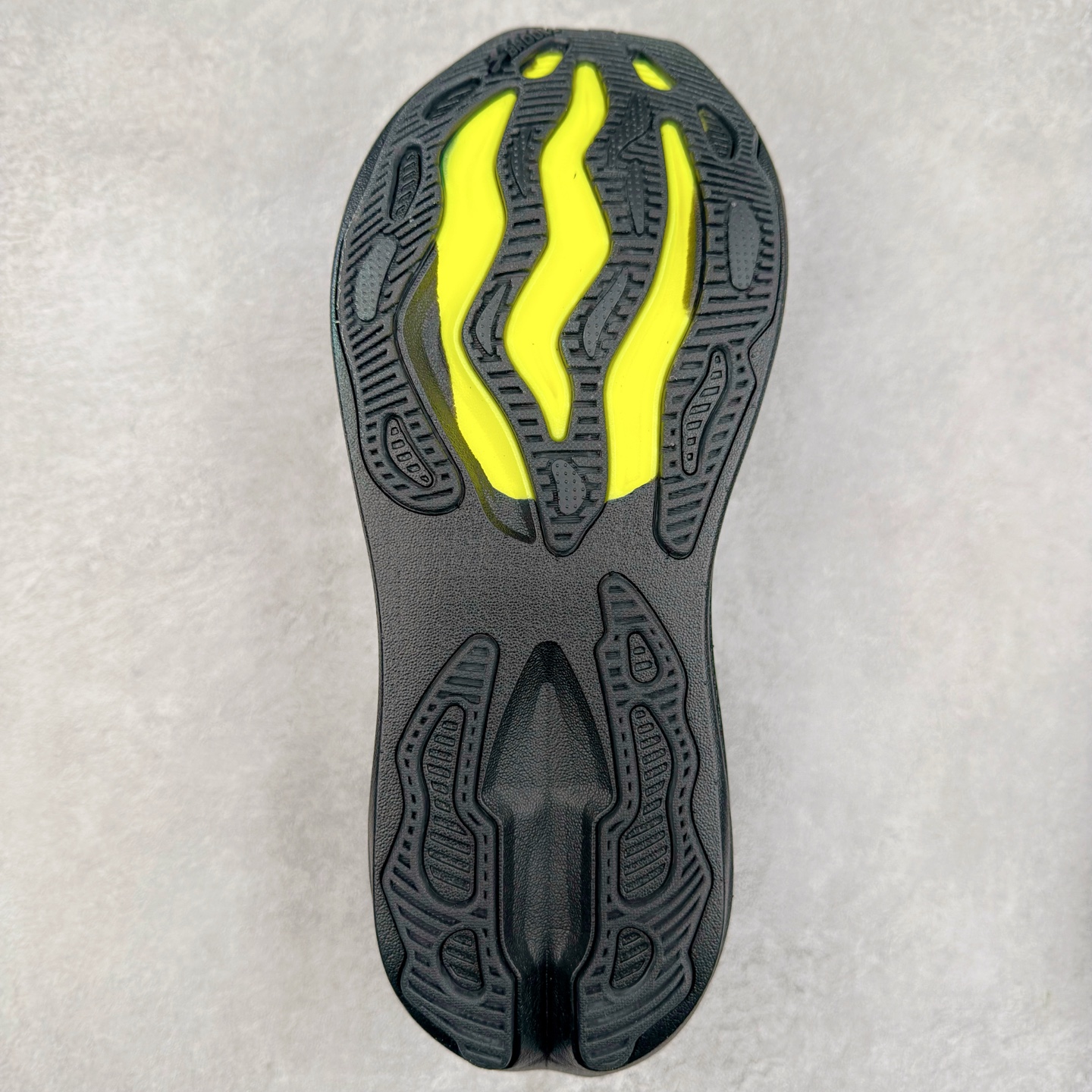 图片[9]-Brooks布鲁克斯 Glycerin max 舒适简约防滑耐磨 低帮跑步鞋 实拍调校N版已经零色差零失真 百分百还原实物色彩所见即所得 不存在货不对板色差等低级问题 选购参考实物拍摄 不混卖不参货 只用心做好货严格选品 承诺混一赔十 尺码：36 36.5 37.5 38 38.5 39 40 40.5 41 42 42.5 43 44 44.5 45-选品中心