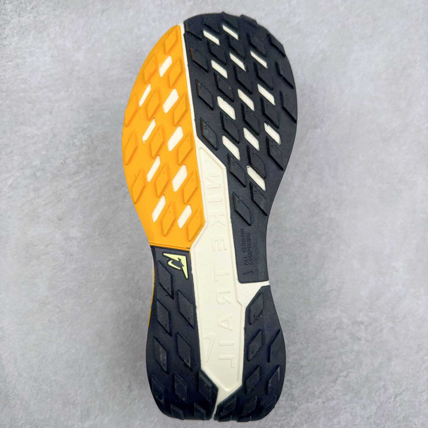 图片[9]-＃福利特价 NK JUNIPER TRAIL ATC Next Nature 越野跑步鞋 登月兼顾迅疾外观和稳固脚感 后跟覆面和中足动态支撑巧妙融合 缔造稳定顺畅的迈步体验 尺码：36 36.5 37.5 38 38.5 39 40 40.5 41 42 42.5 43 44 44.5 45-选品中心