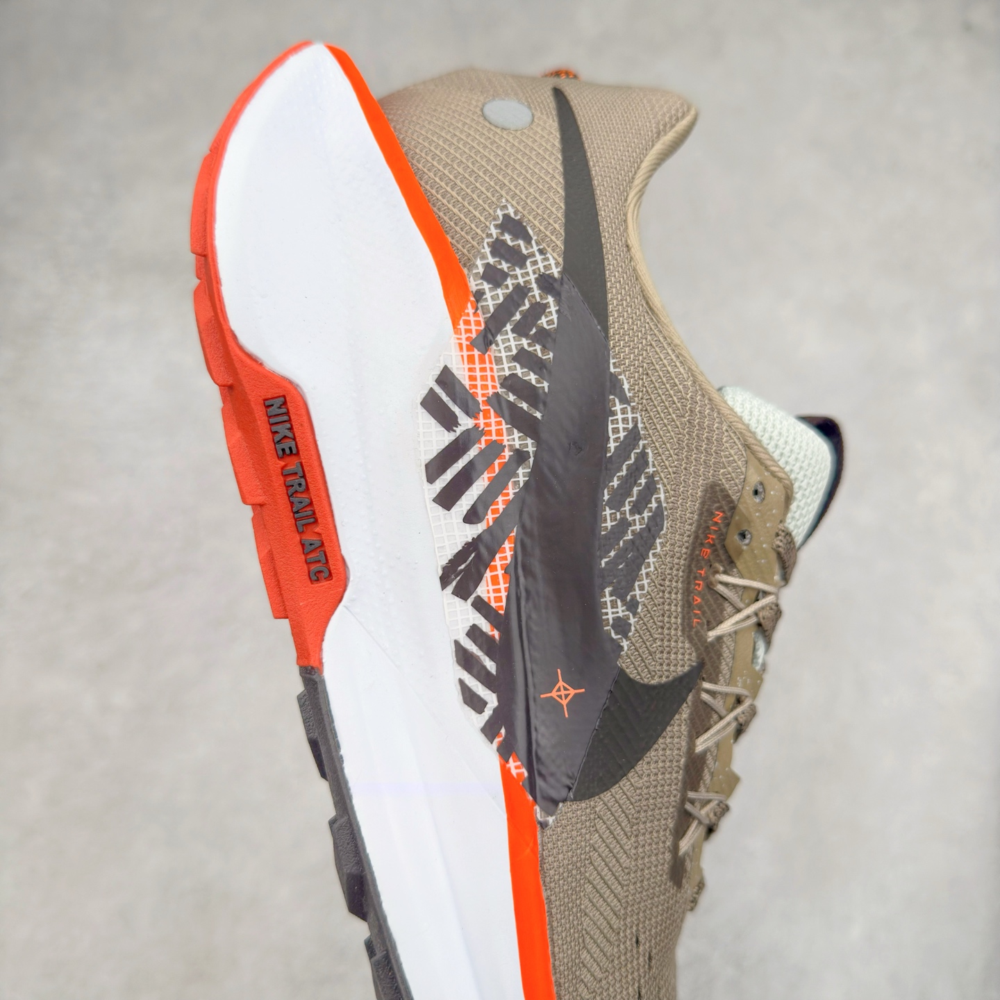 图片[6]-＃福利特价 NK JUNIPER TRAIL ATC Next Nature 越野跑步鞋 登月兼顾迅疾外观和稳固脚感 后跟覆面和中足动态支撑巧妙融合 缔造稳定顺畅的迈步体验 尺码：36 36.5 37.5 38 38.5 39 40 40.5 41 42 42.5 43 44 44.5 45-选品中心