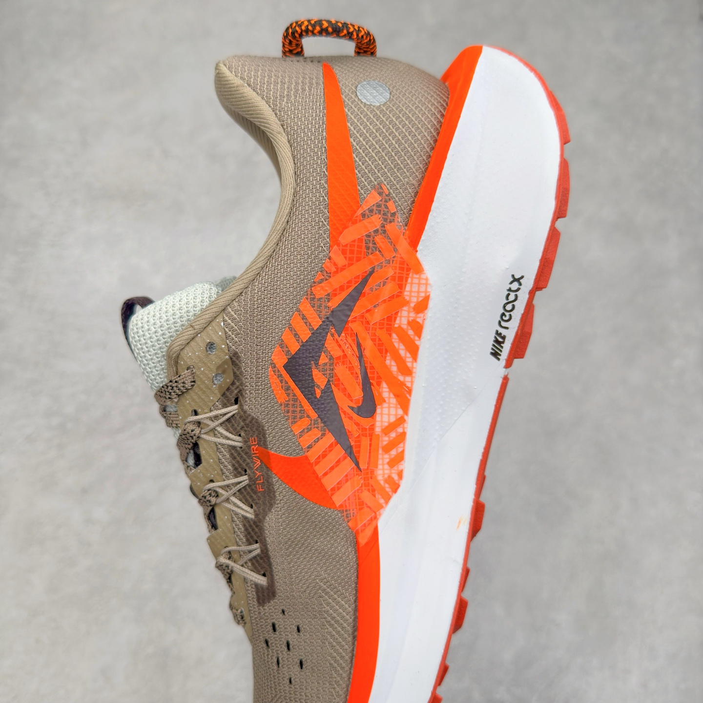 图片[7]-＃福利特价 NK JUNIPER TRAIL ATC Next Nature 越野跑步鞋 登月兼顾迅疾外观和稳固脚感 后跟覆面和中足动态支撑巧妙融合 缔造稳定顺畅的迈步体验 尺码：36 36.5 37.5 38 38.5 39 40 40.5 41 42 42.5 43 44 44.5 45-选品中心