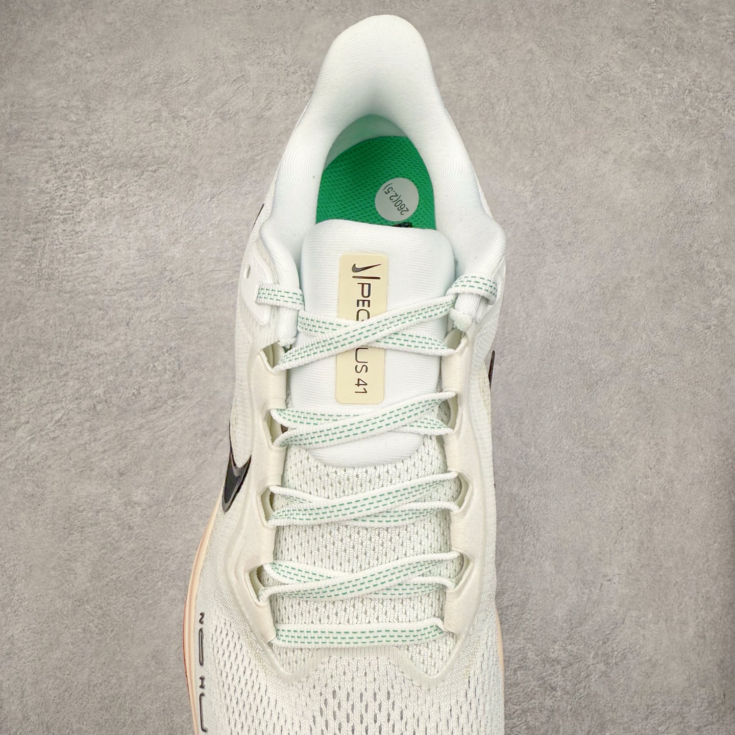 图片[5]-＃TG纯原 NK Zoom Pegasus 飞马41代马拉松系列网面透气缓震疾速跑鞋 独家渠道 市面未流通批次 奥莱直播间499 599一样的东西 碾压市面现存所有版本 公司一样的东西 超值回馈 帮你省钱 拥有 Zoom Air 一如既往的稳定感和流畅感 鞋面采用工程网眼设计 为特定高热区域营造出色透气性 进一步增加鞋面的穿孔数量 让足部能够快速散热 中足搭配 Flywire 飞线 在高速运动时营造舒适稳定的贴合感 内置Zoon气垫加持 动力十足 尺码：36 36.5 37.5 38 38.5 39 40 40.5 41 42 42.5 43 44 44.5 45-选品中心