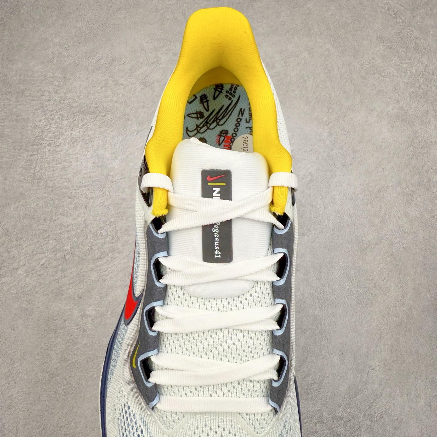 图片[5]-＃TG纯原 NK Zoom Pegasus 飞马41代马拉松系列网面透气缓震疾速跑鞋 独家渠道 市面未流通批次 奥莱直播间499 599一样的东西 碾压市面现存所有版本 公司一样的东西 超值回馈 帮你省钱 拥有 Zoom Air 一如既往的稳定感和流畅感 鞋面采用工程网眼设计 为特定高热区域营造出色透气性 进一步增加鞋面的穿孔数量 让足部能够快速散热 中足搭配 Flywire 飞线 在高速运动时营造舒适稳定的贴合感 内置Zoon气垫加持 动力十足 尺码：36 36.5 37.5 38 38.5 39 40 40.5 41 42 42.5 43 44 44.5 45-选品中心