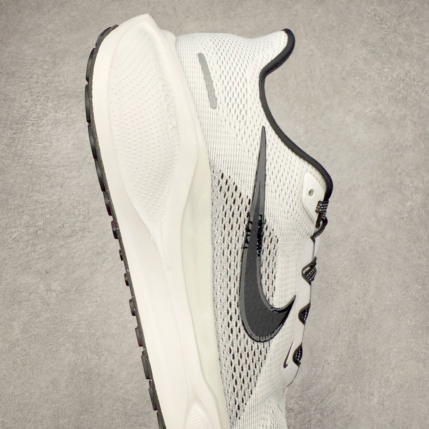 图片[6]-＃TG纯原 NK Zoom Pegasus 飞马41代马拉松系列网面透气缓震疾速跑鞋 独家渠道 市面未流通批次 奥莱直播间499 599一样的东西 碾压市面现存所有版本 公司一样的东西 超值回馈 帮你省钱 拥有 Zoom Air 一如既往的稳定感和流畅感 鞋面采用工程网眼设计 为特定高热区域营造出色透气性 进一步增加鞋面的穿孔数量 让足部能够快速散热 中足搭配 Flywire 飞线 在高速运动时营造舒适稳定的贴合感 内置Zoon气垫加持 动力十足 尺码：36 36.5 37.5 38 38.5 39 40 40.5 41 42 42.5 43 44 44.5 45-选品中心