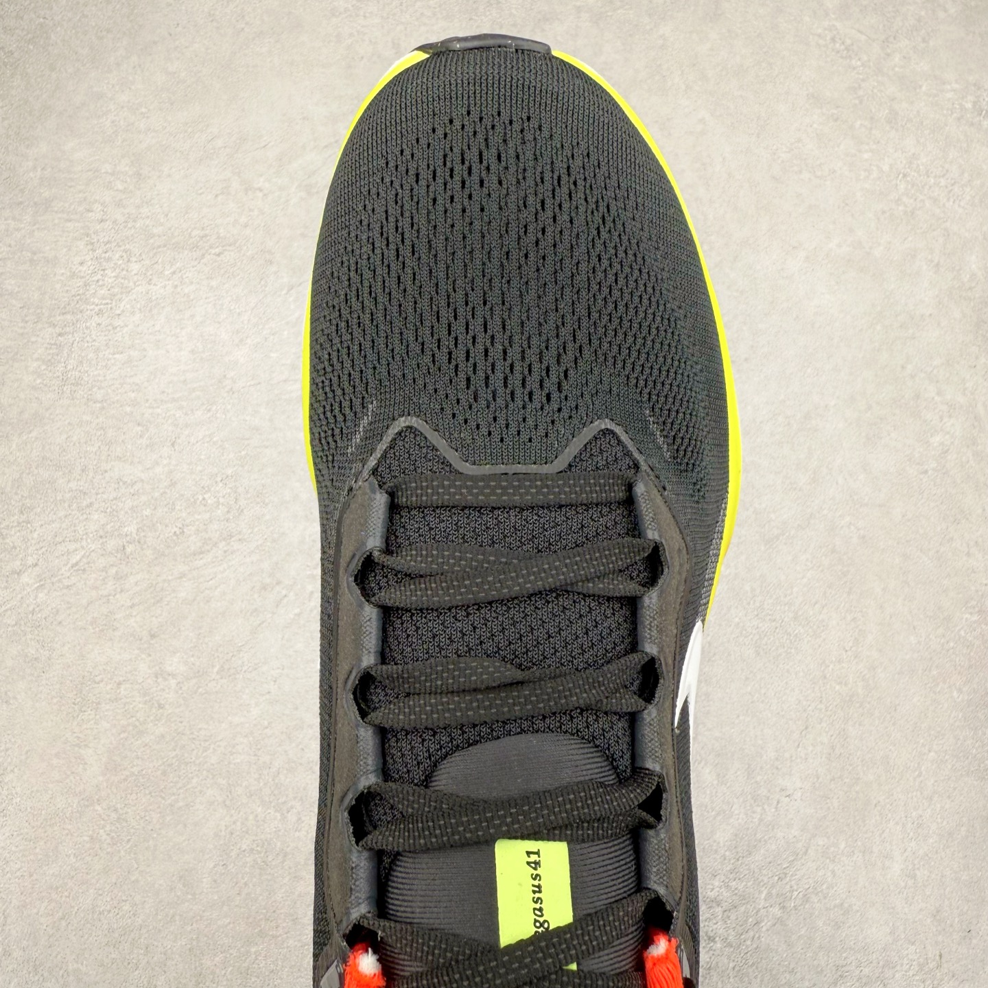 图片[4]-＃TG纯原 NK Zoom Pegasus 飞马41代马拉松系列网面透气缓震疾速跑鞋 独家渠道 市面未流通批次 奥莱直播间499 599一样的东西 碾压市面现存所有版本 公司一样的东西 超值回馈 帮你省钱 拥有 Zoom Air 一如既往的稳定感和流畅感 鞋面采用工程网眼设计 为特定高热区域营造出色透气性 进一步增加鞋面的穿孔数量 让足部能够快速散热 中足搭配 Flywire 飞线 在高速运动时营造舒适稳定的贴合感 内置Zoon气垫加持 动力十足 尺码：36 36.5 37.5 38 38.5 39 40 40.5 41 42 42.5 43 44 44.5 45-选品中心