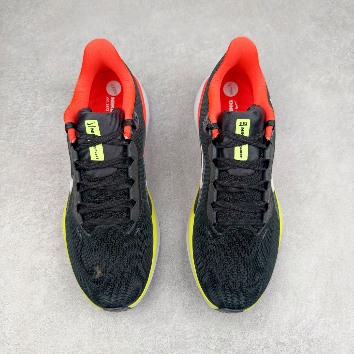 图片[2]-＃TG纯原 NK Zoom Pegasus 飞马41代马拉松系列网面透气缓震疾速跑鞋 独家渠道 市面未流通批次 奥莱直播间499 599一样的东西 碾压市面现存所有版本 公司一样的东西 超值回馈 帮你省钱 拥有 Zoom Air 一如既往的稳定感和流畅感 鞋面采用工程网眼设计 为特定高热区域营造出色透气性 进一步增加鞋面的穿孔数量 让足部能够快速散热 中足搭配 Flywire 飞线 在高速运动时营造舒适稳定的贴合感 内置Zoon气垫加持 动力十足 尺码：36 36.5 37.5 38 38.5 39 40 40.5 41 42 42.5 43 44 44.5 45-选品中心