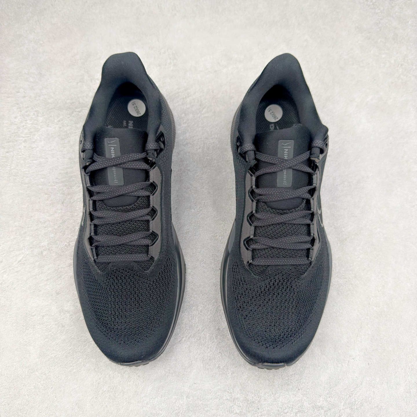 图片[2]-＃TG纯原 NK Zoom Pegasus 飞马41代马拉松系列网面透气缓震疾速跑鞋 独家渠道 市面未流通批次 奥莱直播间499 599一样的东西 碾压市面现存所有版本 公司一样的东西 超值回馈 帮你省钱 拥有 Zoom Air 一如既往的稳定感和流畅感 鞋面采用工程网眼设计 为特定高热区域营造出色透气性 进一步增加鞋面的穿孔数量 让足部能够快速散热 中足搭配 Flywire 飞线 在高速运动时营造舒适稳定的贴合感 内置Zoon气垫加持 动力十足 尺码：36 36.5 37.5 38 38.5 39 40 40.5 41 42 42.5 43 44 44.5 45-选品中心