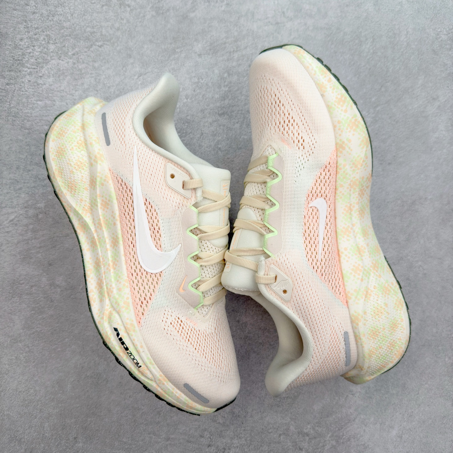 图片[3]-＃TG纯原 NK Zoom Pegasus 飞马41代马拉松系列网面透气缓震疾速跑鞋 独家渠道 市面未流通批次 奥莱直播间499 599一样的东西 碾压市面现存所有版本 公司一样的东西 超值回馈 帮你省钱 拥有 Zoom Air 一如既往的稳定感和流畅感 鞋面采用工程网眼设计 为特定高热区域营造出色透气性 进一步增加鞋面的穿孔数量 让足部能够快速散热 中足搭配 Flywire 飞线 在高速运动时营造舒适稳定的贴合感 内置Zoon气垫加持 动力十足 尺码：36 36.5 37.5 38 38.5 39 40 40.5 41 42 42.5 43 44 44.5 45-选品中心