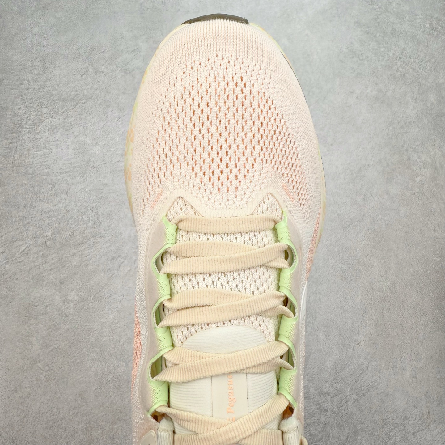 图片[4]-＃TG纯原 NK Zoom Pegasus 飞马41代马拉松系列网面透气缓震疾速跑鞋 独家渠道 市面未流通批次 奥莱直播间499 599一样的东西 碾压市面现存所有版本 公司一样的东西 超值回馈 帮你省钱 拥有 Zoom Air 一如既往的稳定感和流畅感 鞋面采用工程网眼设计 为特定高热区域营造出色透气性 进一步增加鞋面的穿孔数量 让足部能够快速散热 中足搭配 Flywire 飞线 在高速运动时营造舒适稳定的贴合感 内置Zoon气垫加持 动力十足 尺码：36 36.5 37.5 38 38.5 39 40 40.5 41 42 42.5 43 44 44.5 45-选品中心