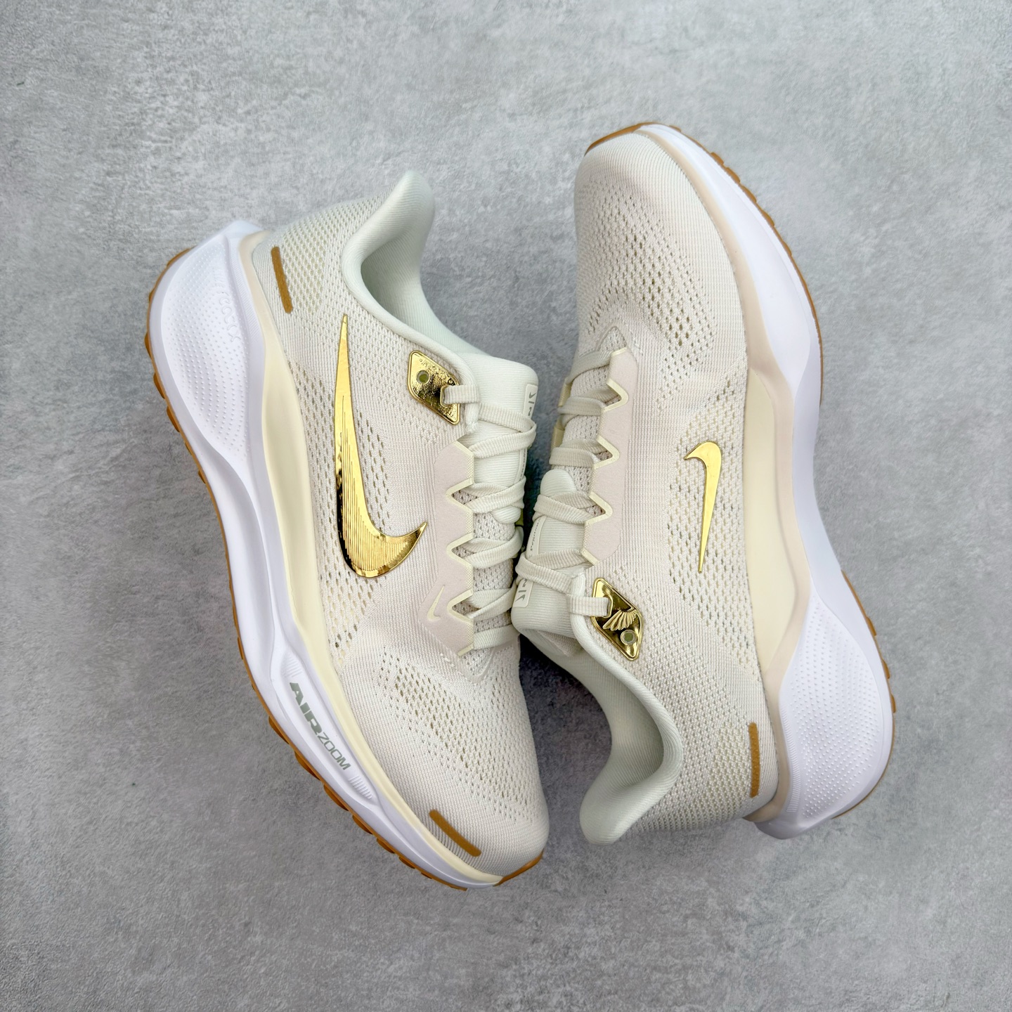 图片[3]-＃TG纯原 NK Zoom Pegasus 飞马41代马拉松系列网面透气缓震疾速跑鞋 独家渠道 市面未流通批次 奥莱直播间499 599一样的东西 碾压市面现存所有版本 公司一样的东西 超值回馈 帮你省钱 拥有 Zoom Air 一如既往的稳定感和流畅感 鞋面采用工程网眼设计 为特定高热区域营造出色透气性 进一步增加鞋面的穿孔数量 让足部能够快速散热 中足搭配 Flywire 飞线 在高速运动时营造舒适稳定的贴合感 内置Zoon气垫加持 动力十足 尺码：36 36.5 37.5 38 38.5 39 40 40.5 41 42 42.5 43 44 44.5 45-选品中心