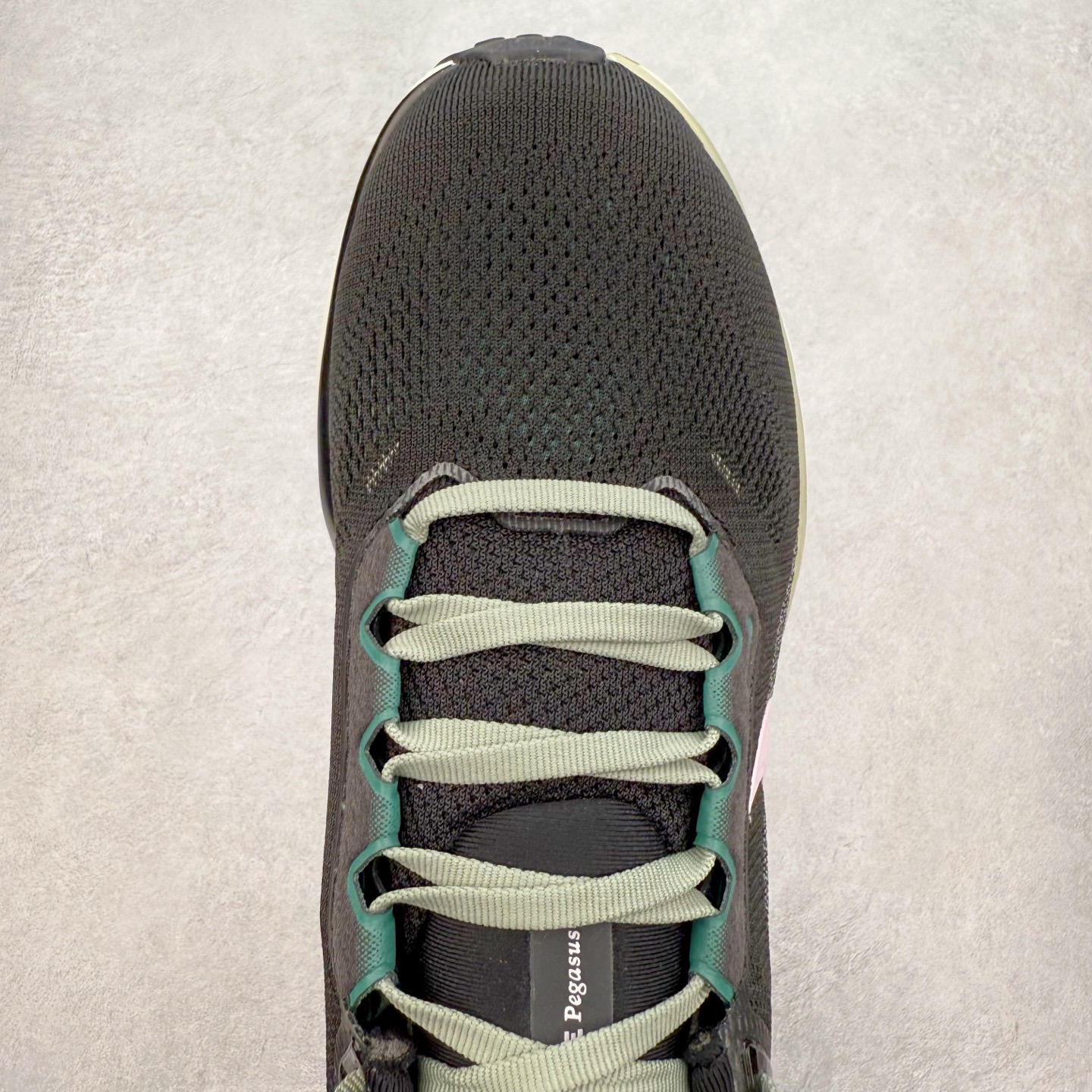 图片[4]-＃TG纯原 NK Zoom Pegasus 飞马41代马拉松系列网面透气缓震疾速跑鞋 独家渠道 市面未流通批次 奥莱直播间499 599一样的东西 碾压市面现存所有版本 公司一样的东西 超值回馈 帮你省钱 拥有 Zoom Air 一如既往的稳定感和流畅感 鞋面采用工程网眼设计 为特定高热区域营造出色透气性 进一步增加鞋面的穿孔数量 让足部能够快速散热 中足搭配 Flywire 飞线 在高速运动时营造舒适稳定的贴合感 内置Zoon气垫加持 动力十足 尺码：36 36.5 37.5 38 38.5 39 40 40.5 41 42 42.5 43 44 44.5 45-选品中心